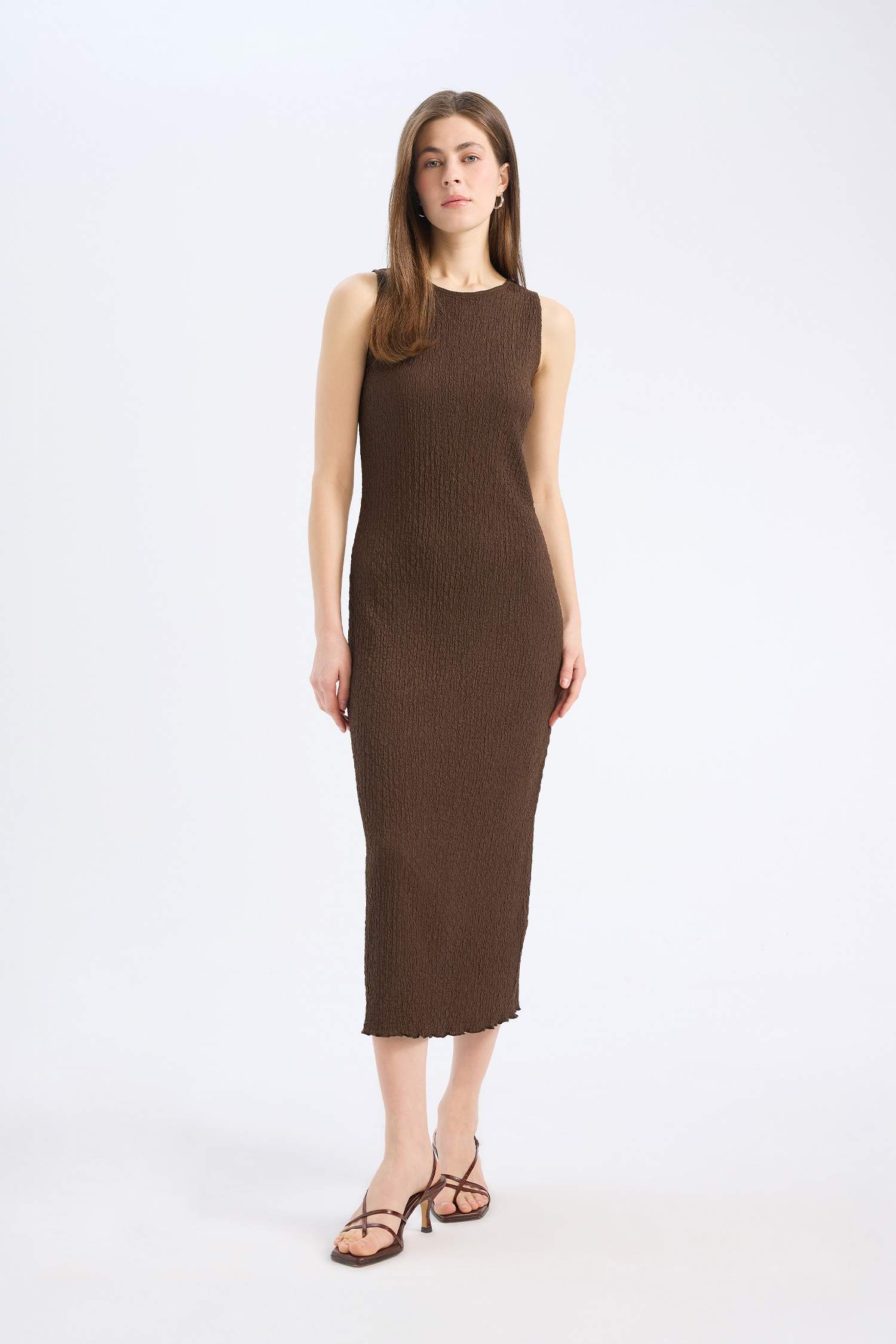 Bodycon Round Collar Sleeveless Midi Dress