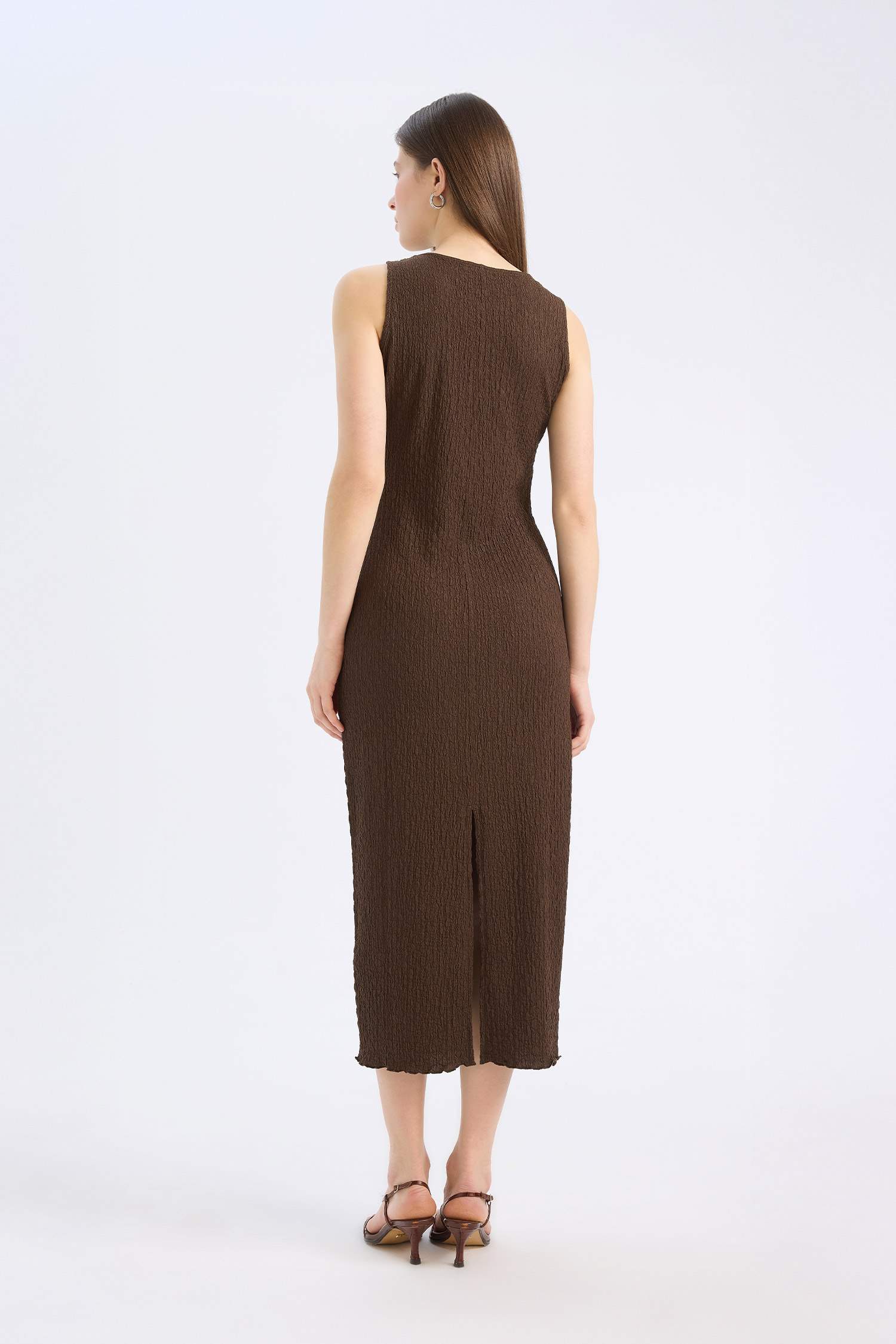 Bodycon Round Collar Sleeveless Midi Dress