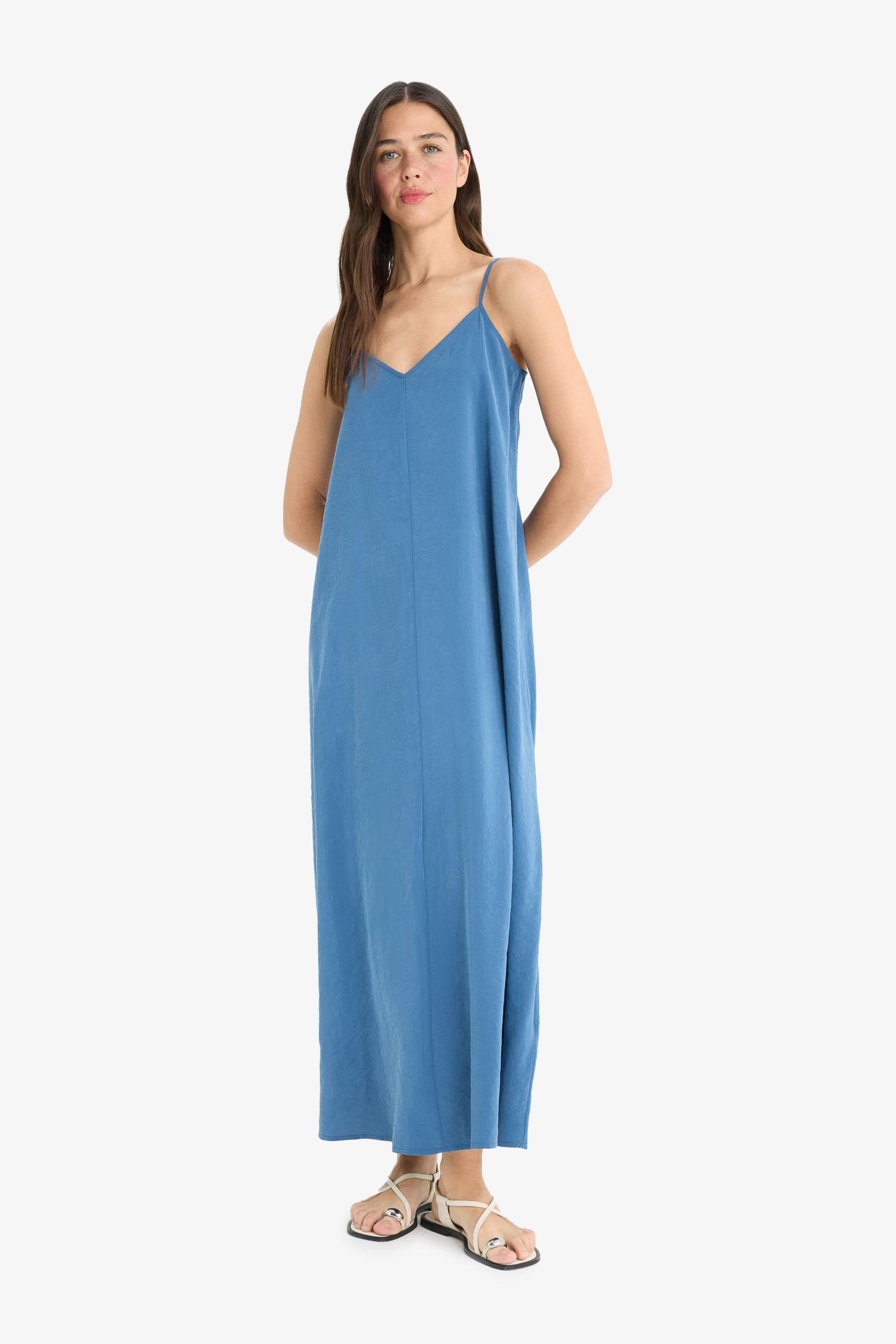 A Kesim V Yaka Modal Kolsuz Maxi Elbise