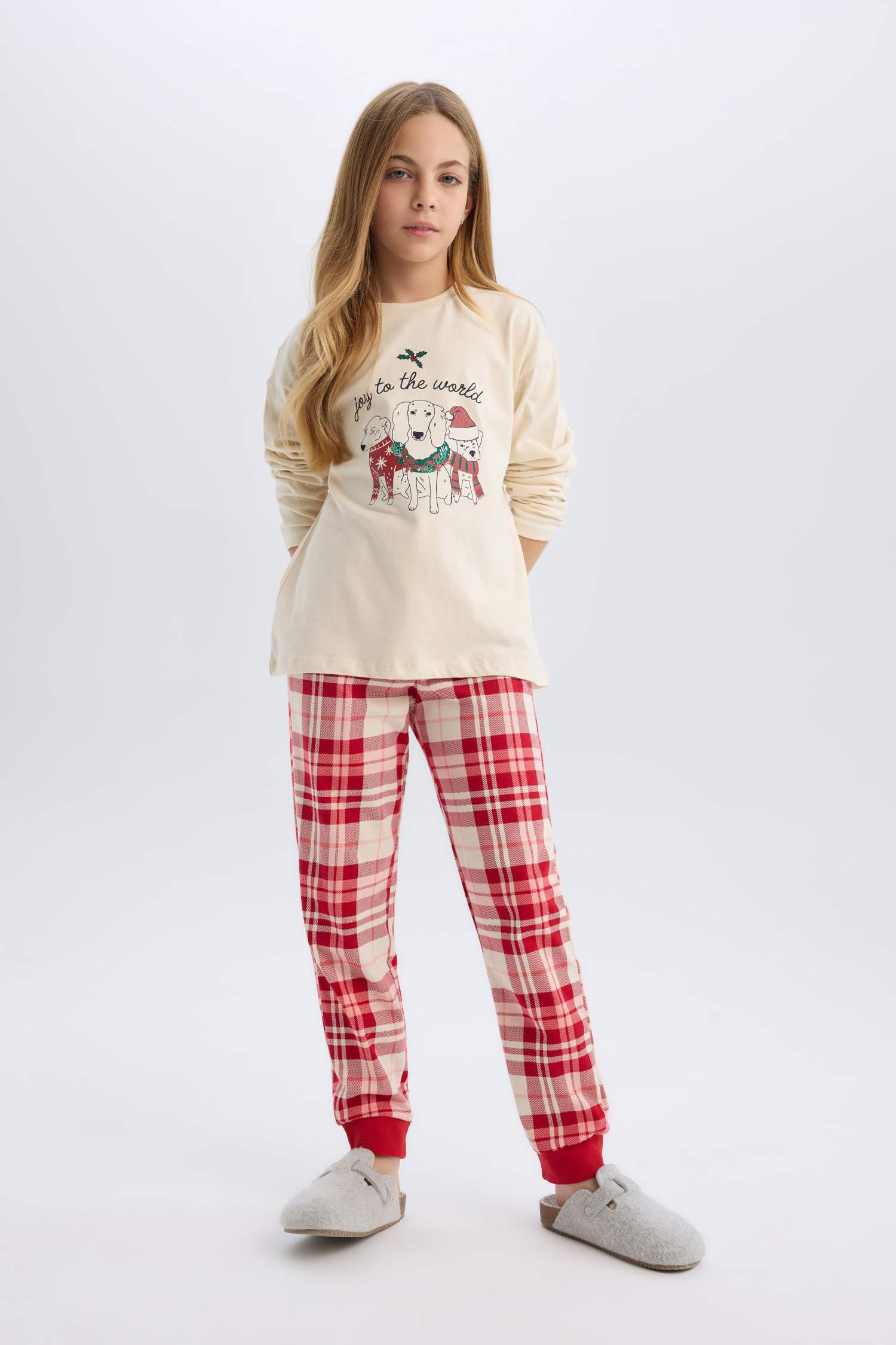 Girl Christmas Themed Top Bottom 2 Piece Pajama Set