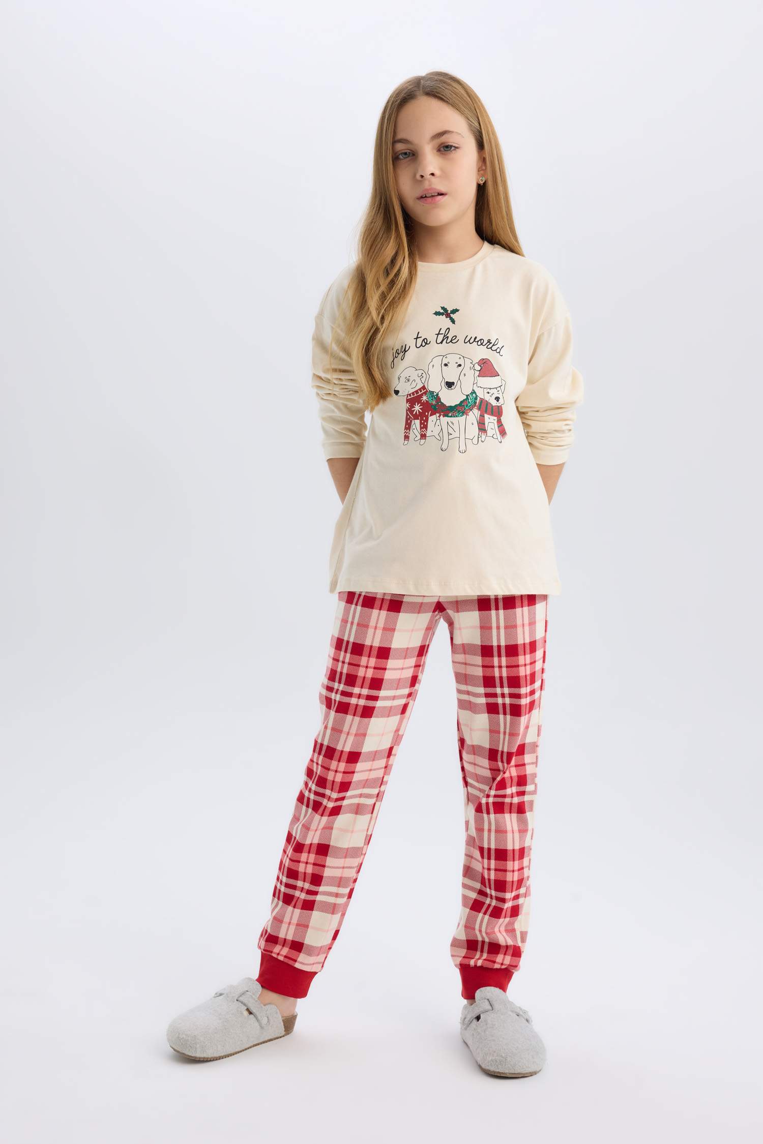 Girl Christmas Themed Top Bottom 2 Piece Pajama Set