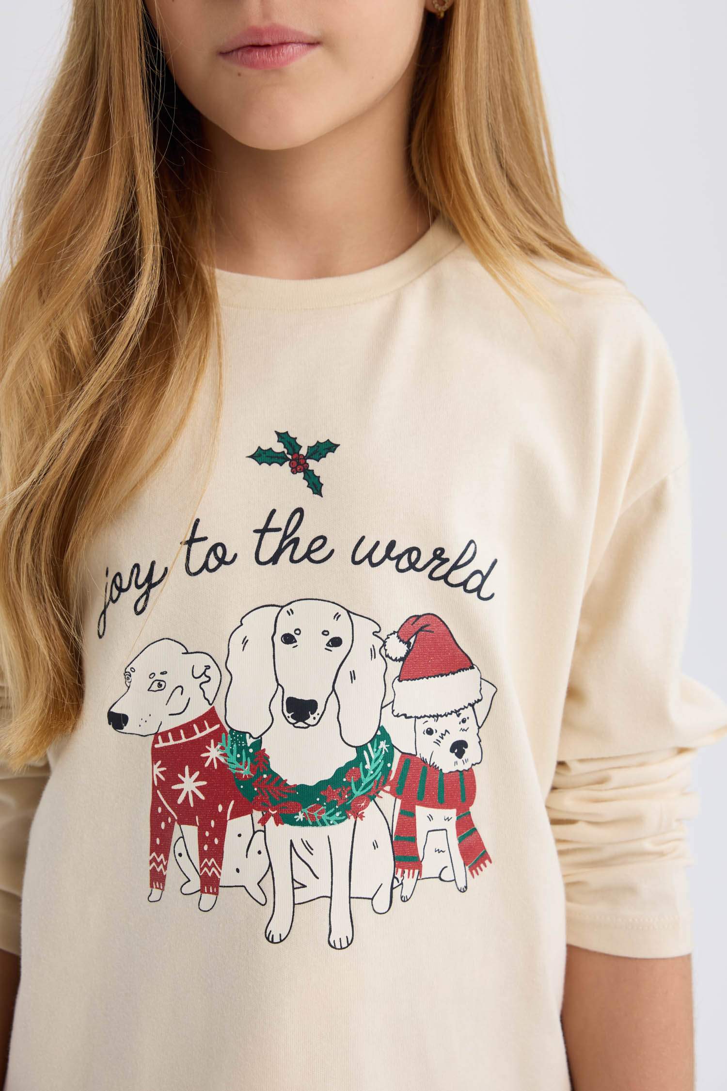 Girl Christmas Themed Top Bottom 2 Piece Pajama Set