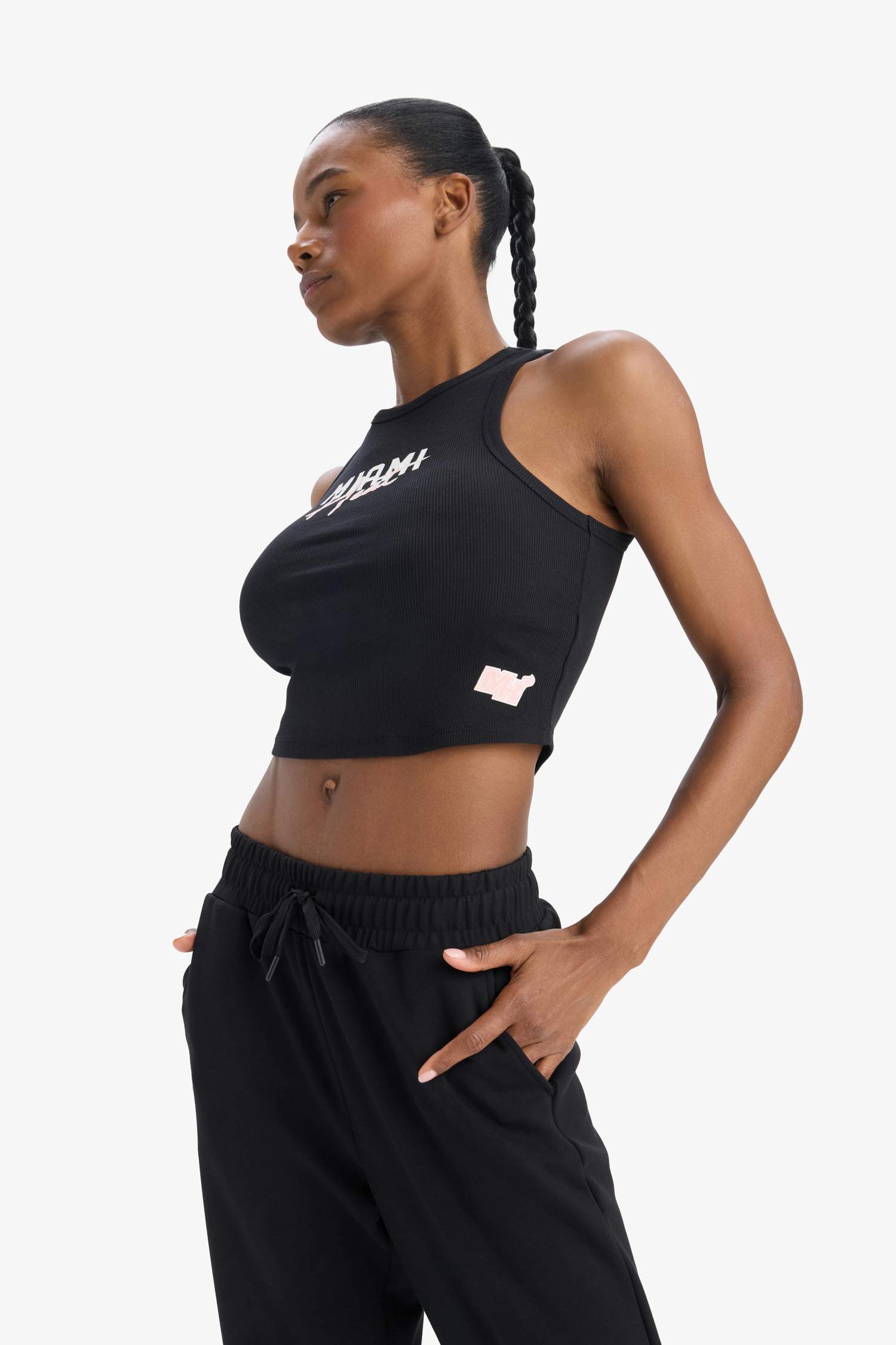 DeFactoFit NBA Miami Heat Crop Top Bisiklet Yaka Fitilli Kaşkorse Sporcu Atlet