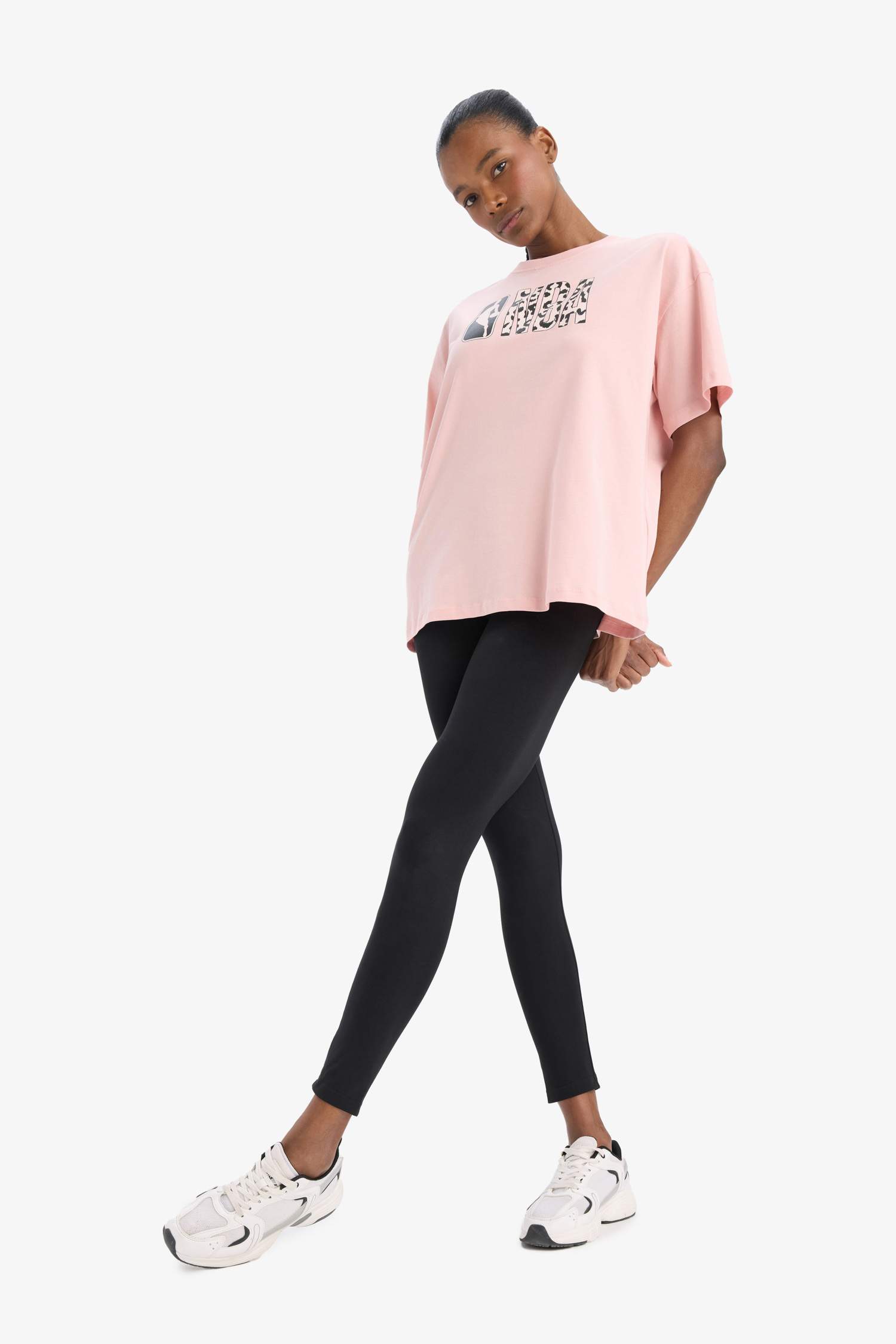 DeFactoFit NBA Wordmark Oversize Fit Crew Neck T-Shirt