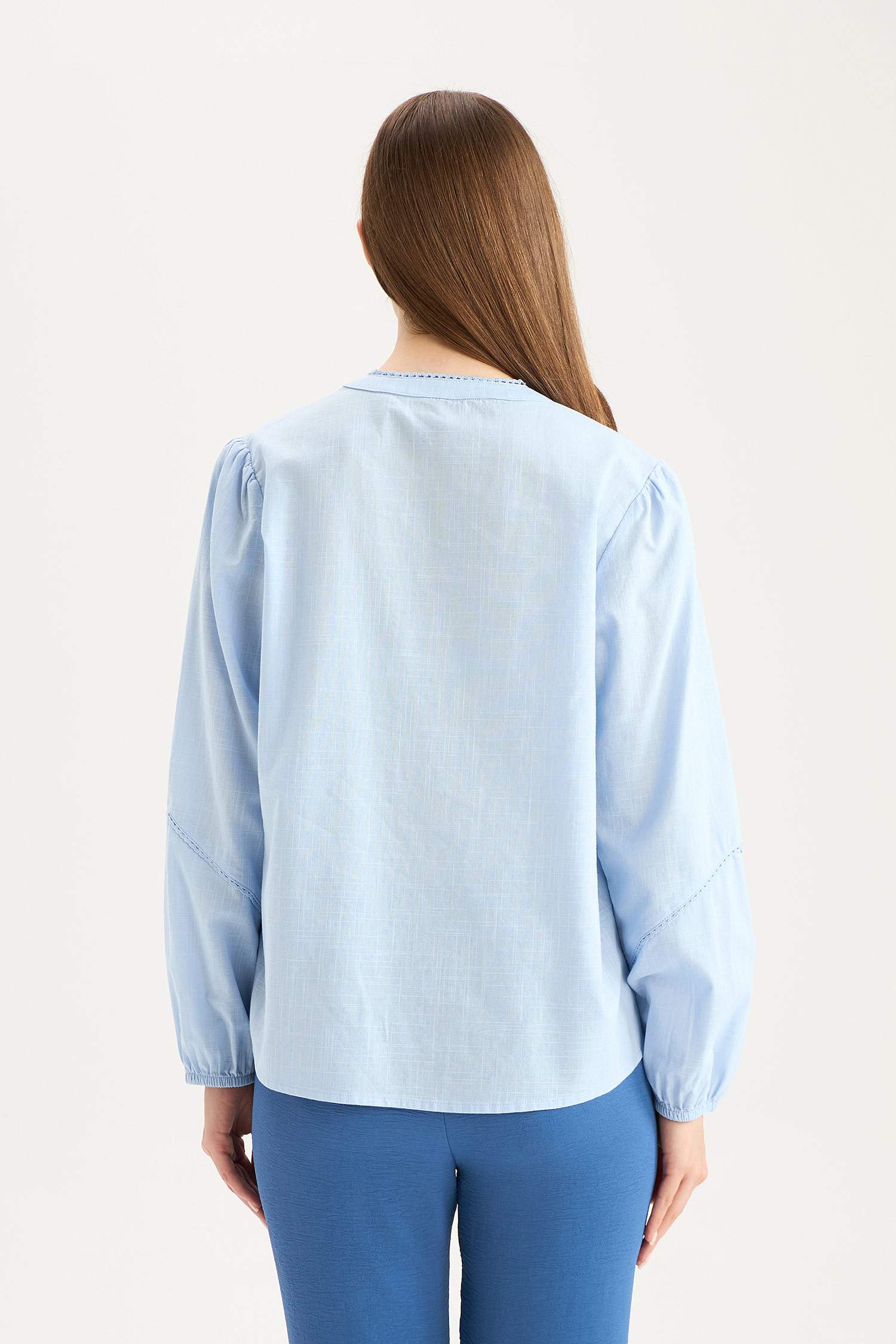 Regular Fit Bisiklet Yaka Flamlı Pamuk Uzun Kollu Bluz