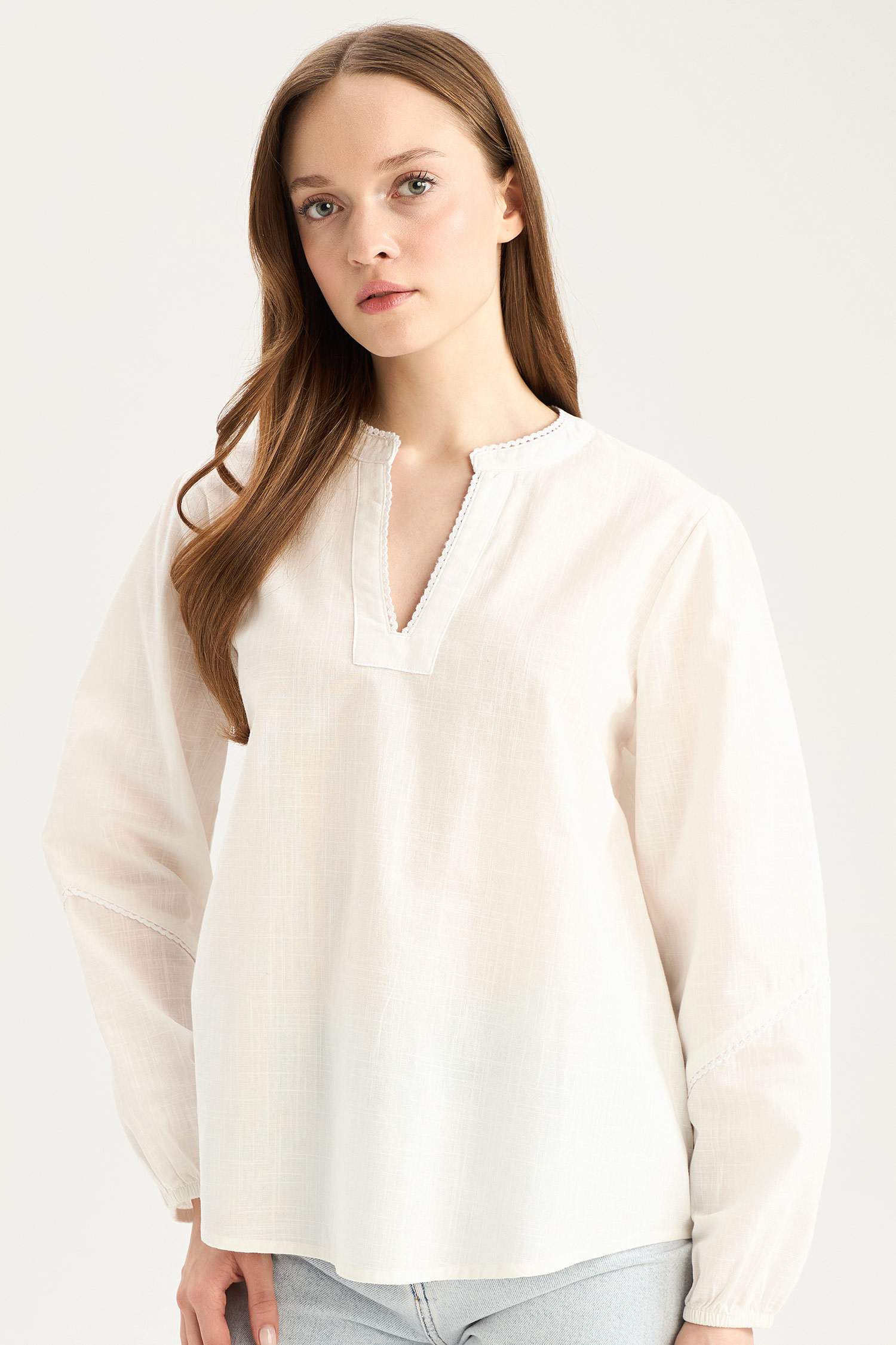 Regular Fit Bisiklet Yaka Flamlı Pamuk Uzun Kollu Bluz