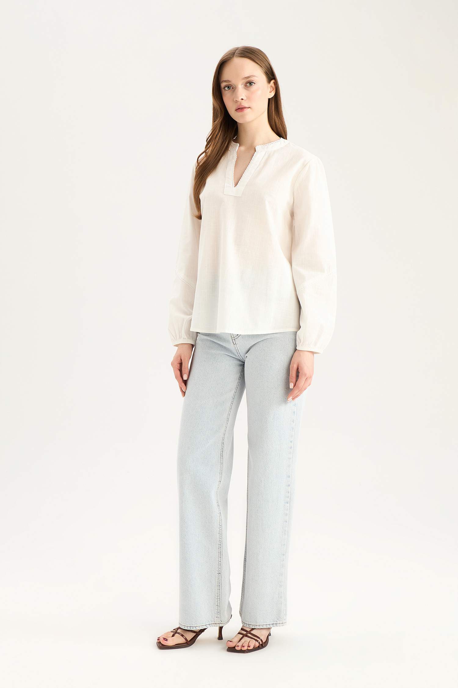 Regular Fit Bisiklet Yaka Flamlı Pamuk Uzun Kollu Bluz