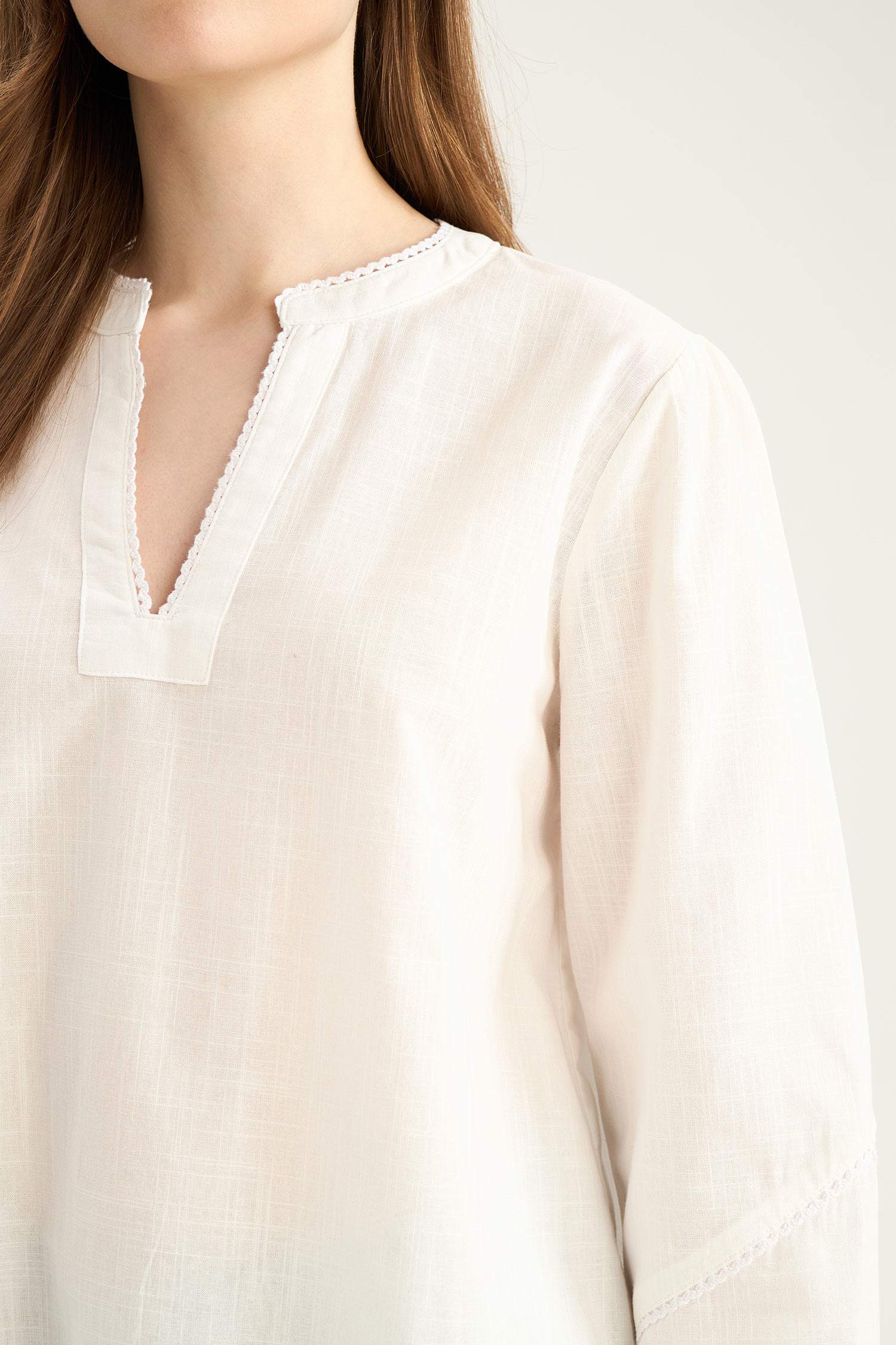 Regular Fit Bisiklet Yaka Flamlı Pamuk Uzun Kollu Bluz