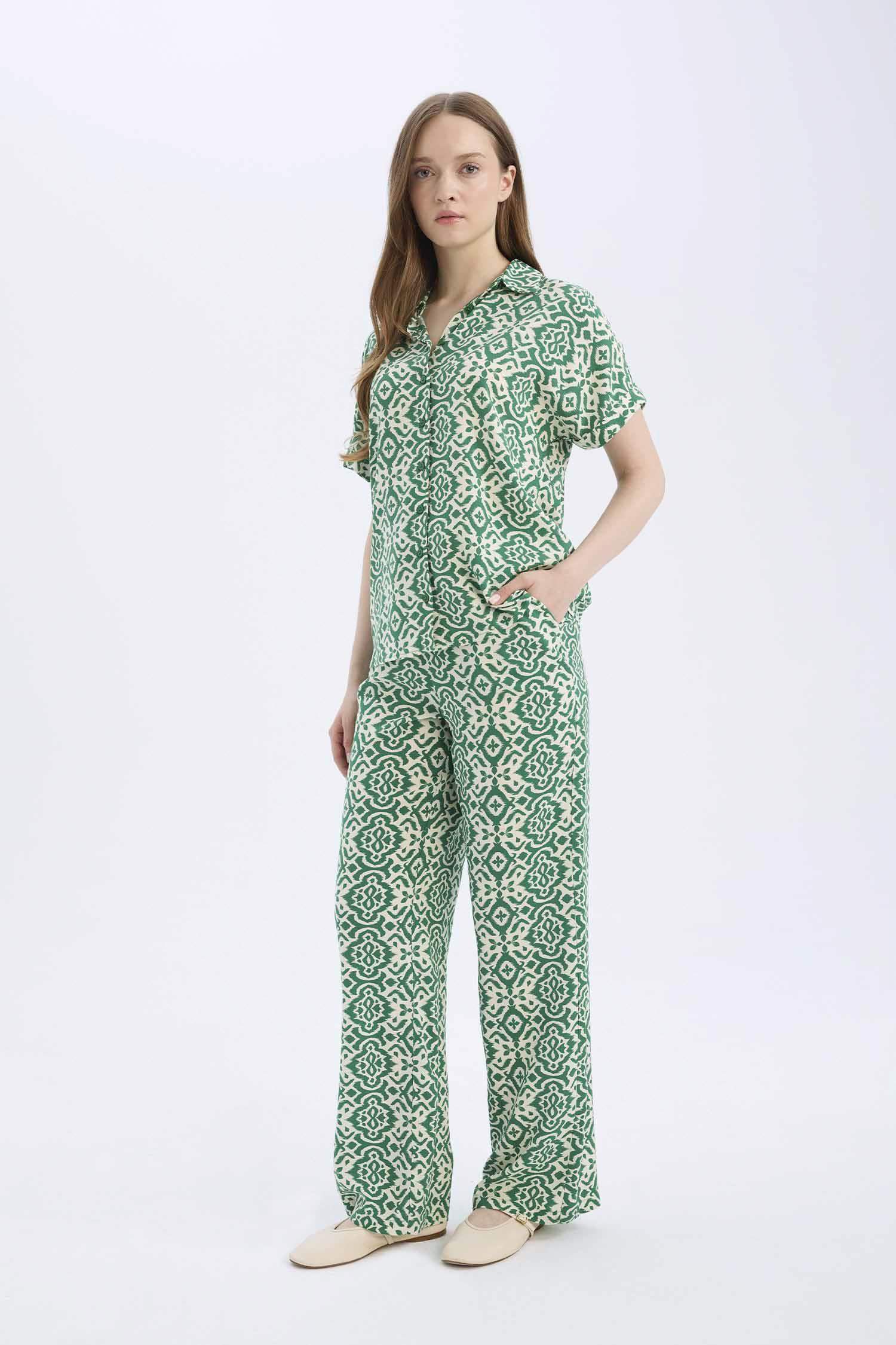 Regular Fit Desenli Beli Lastikli Düz Paça Pantolon