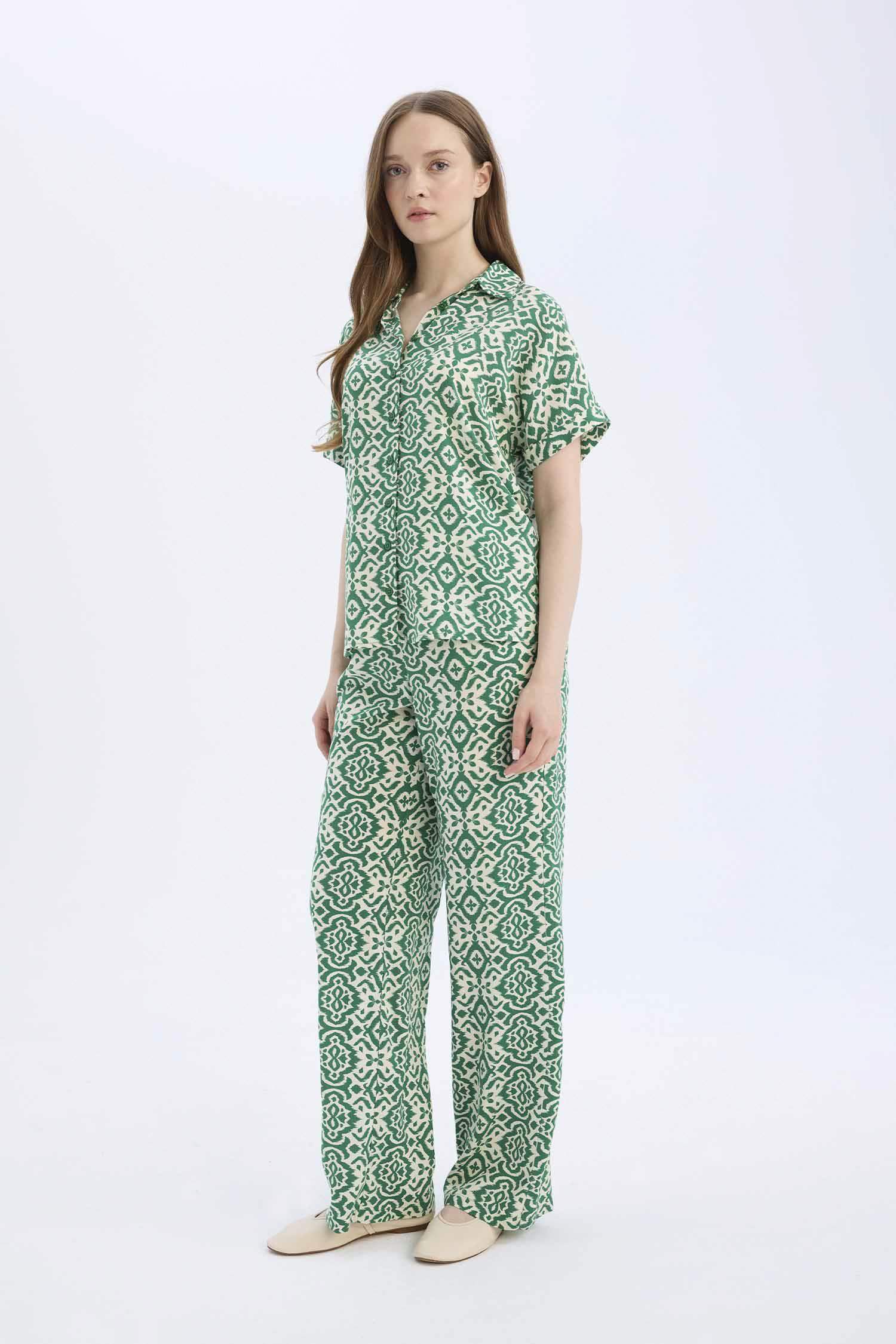 Regular Fit Desenli Beli Lastikli Düz Paça Pantolon