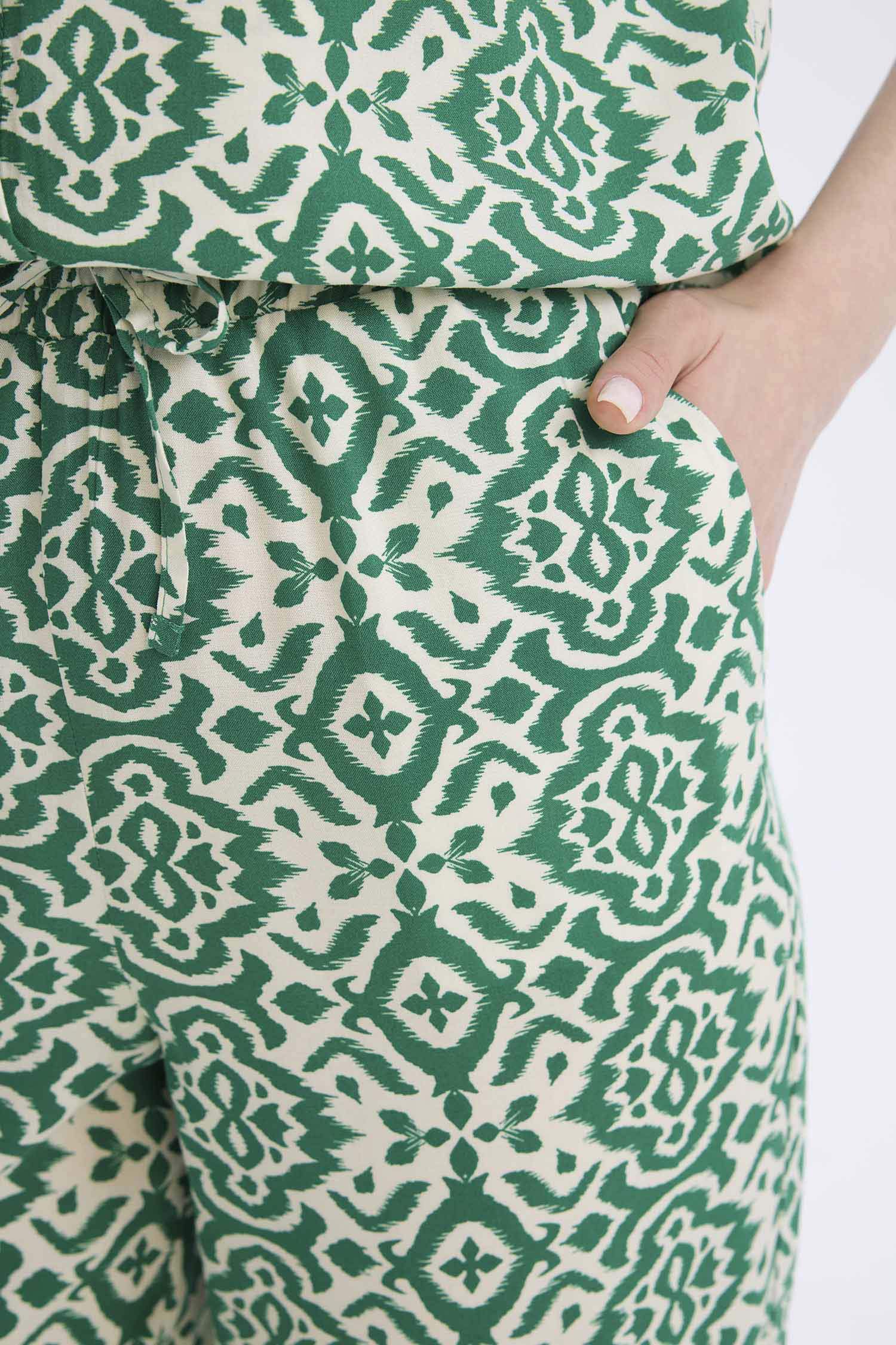 Regular Fit Desenli Beli Lastikli Düz Paça Pantolon