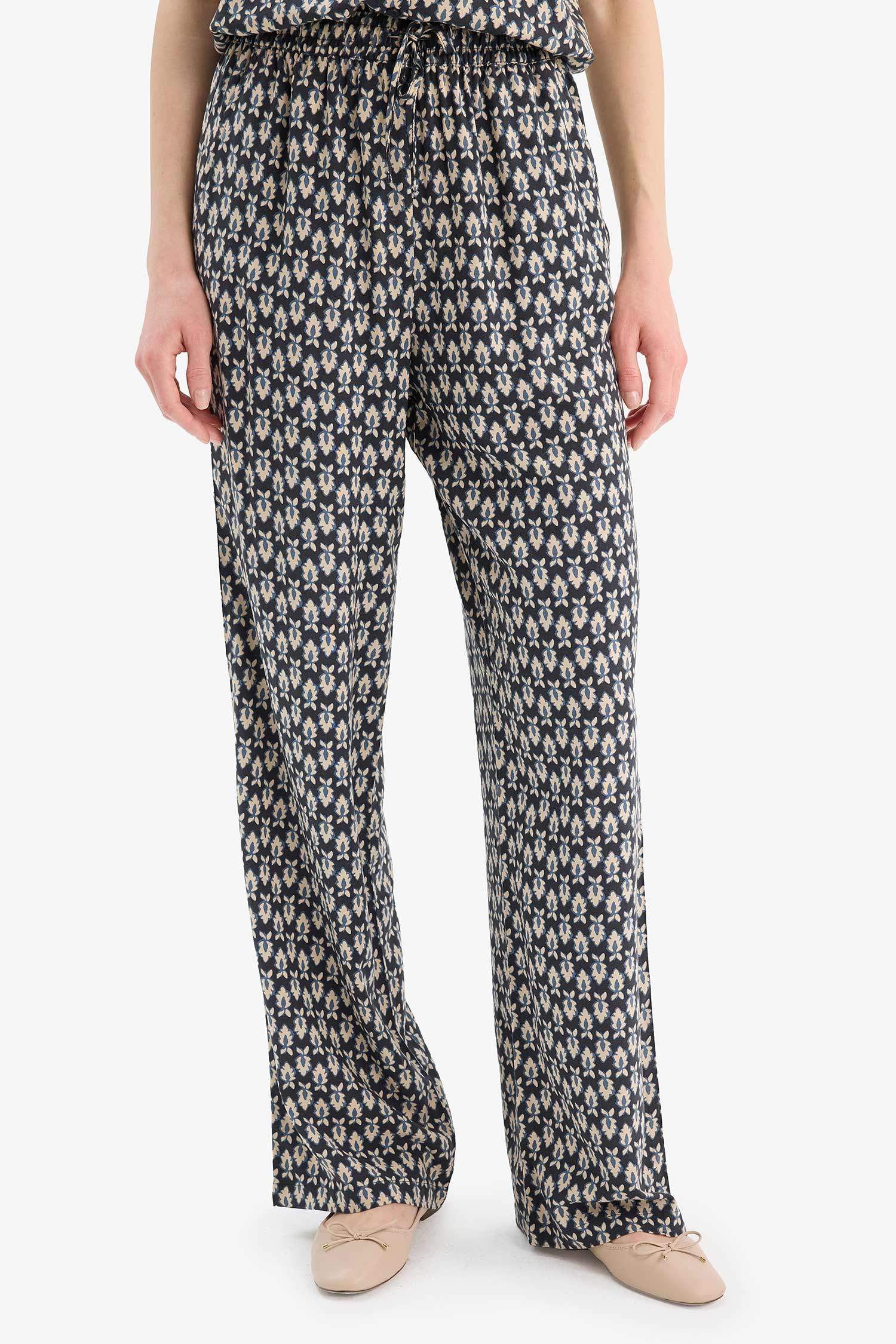 بنطرون قصة عادية ورجل عادي