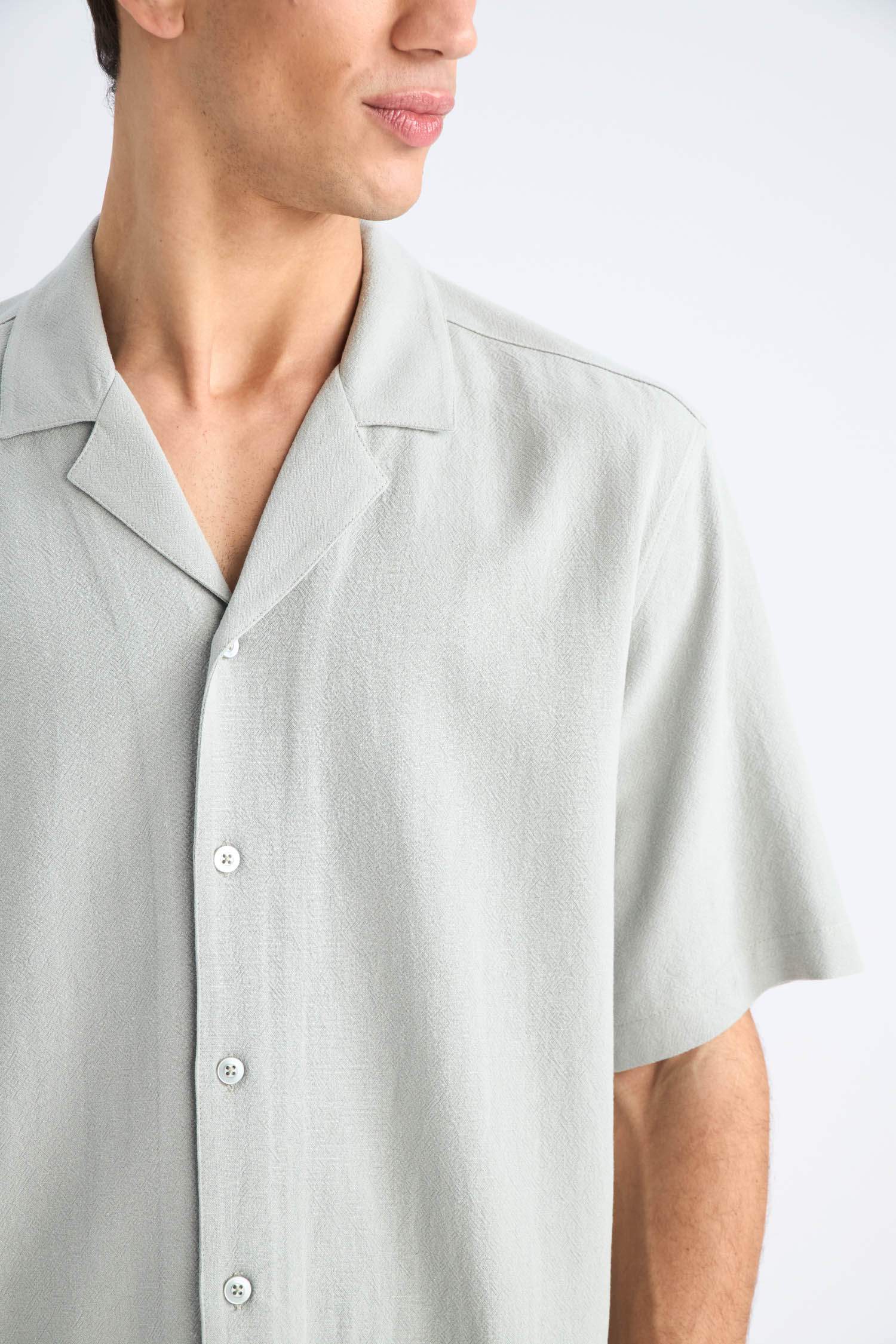 قميص نص كم قطن قصة مريحة برقبة بولو