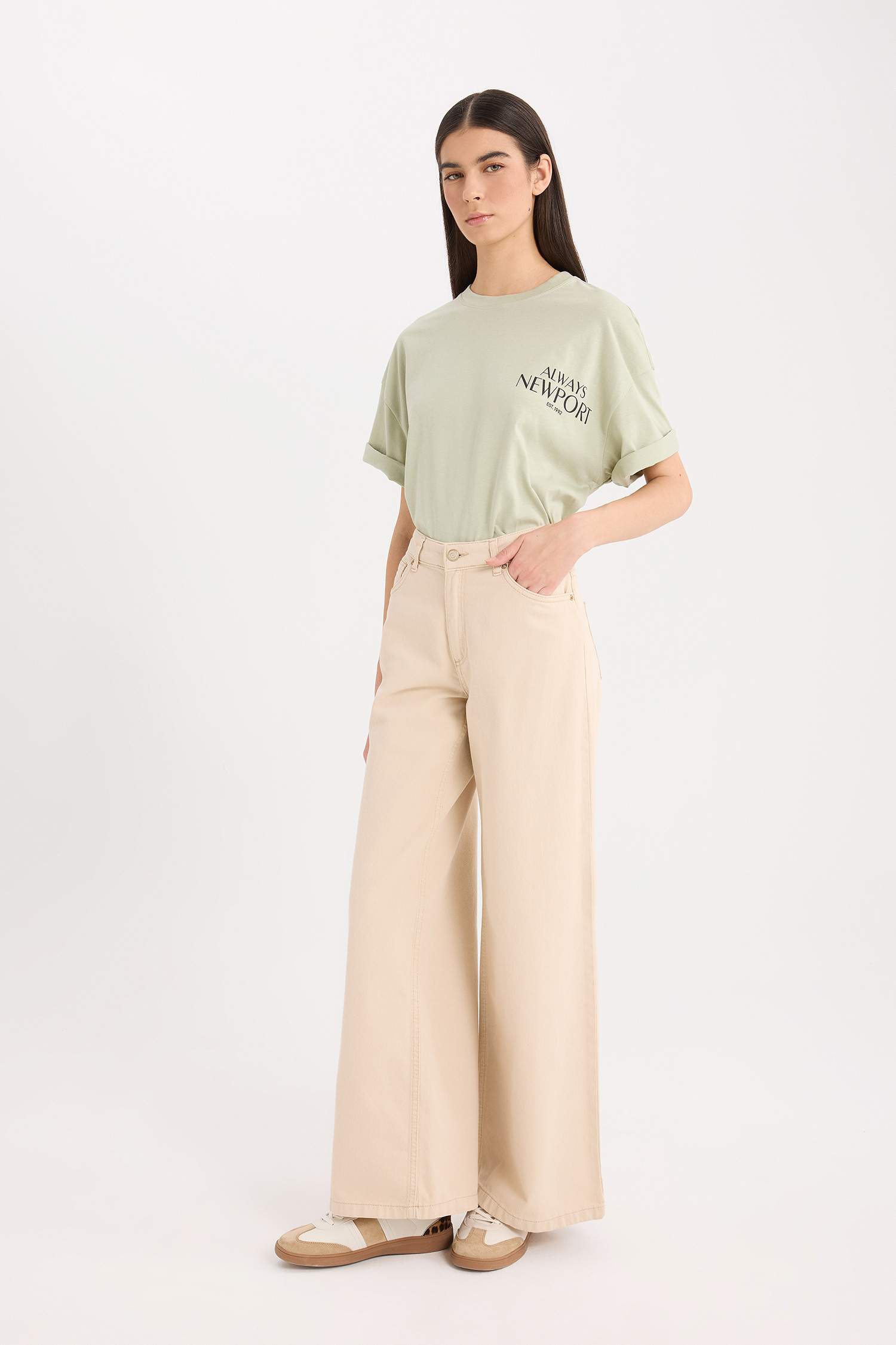 تيشيرت نص ردن اوفر سايز بياخة مستديرة