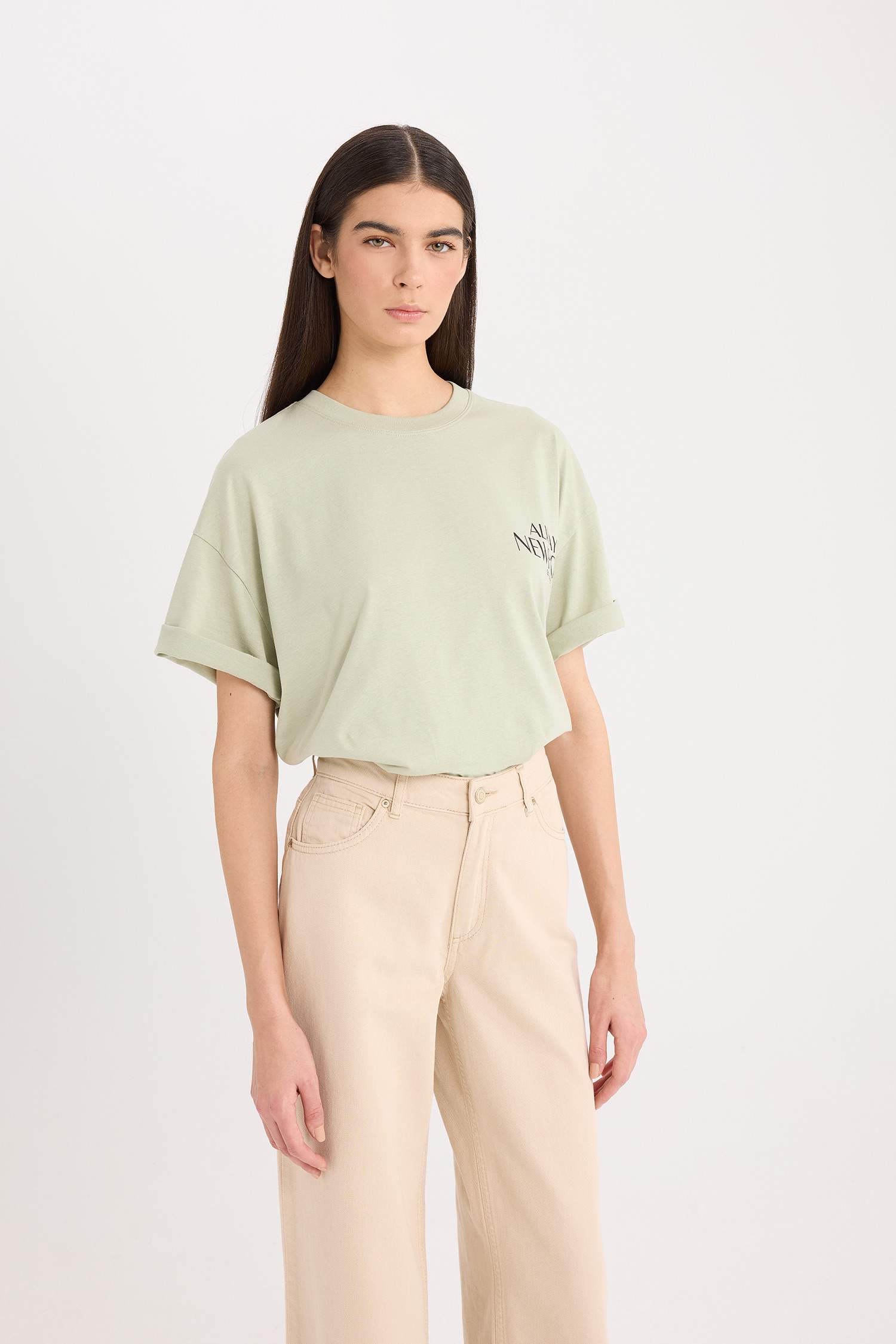 تيشيرت نص ردن اوفر سايز بياخة مستديرة