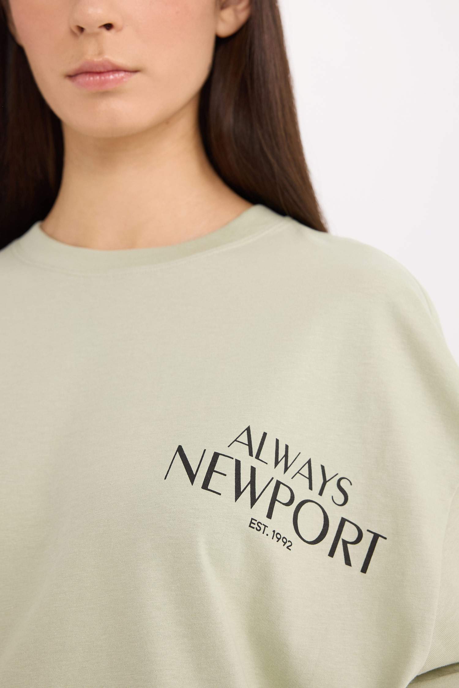 تيشيرت نص ردن اوفر سايز بياخة مستديرة