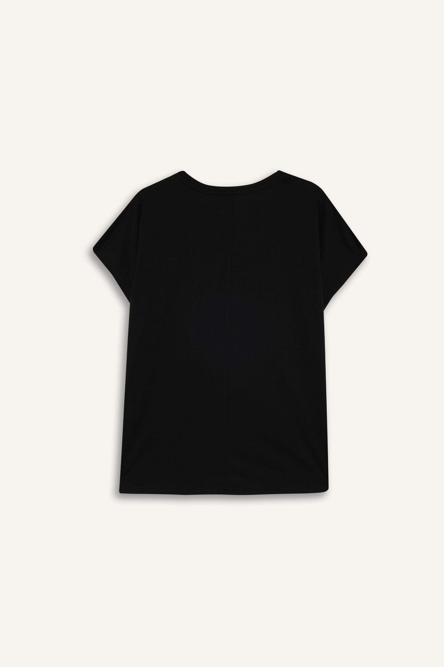 Bisiklet Yaka Kelebek Baskılı Kısa Kollu Tişört