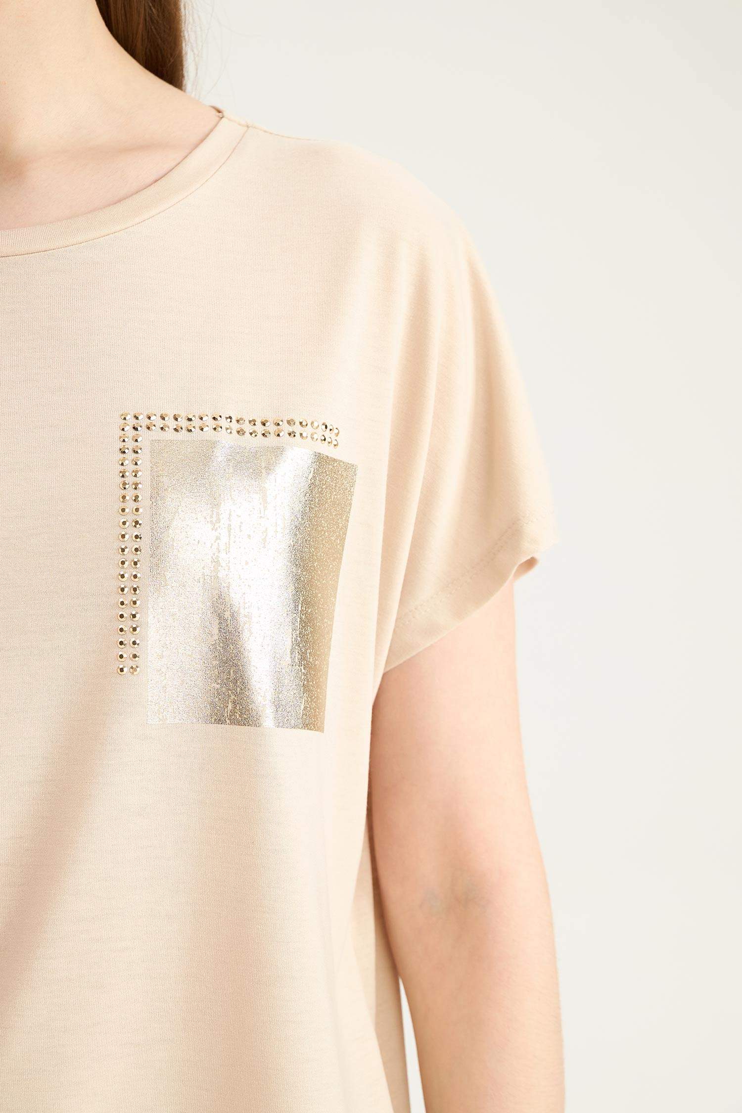 Bisiklet Yaka Baskılı Kısa Kollu Tişört