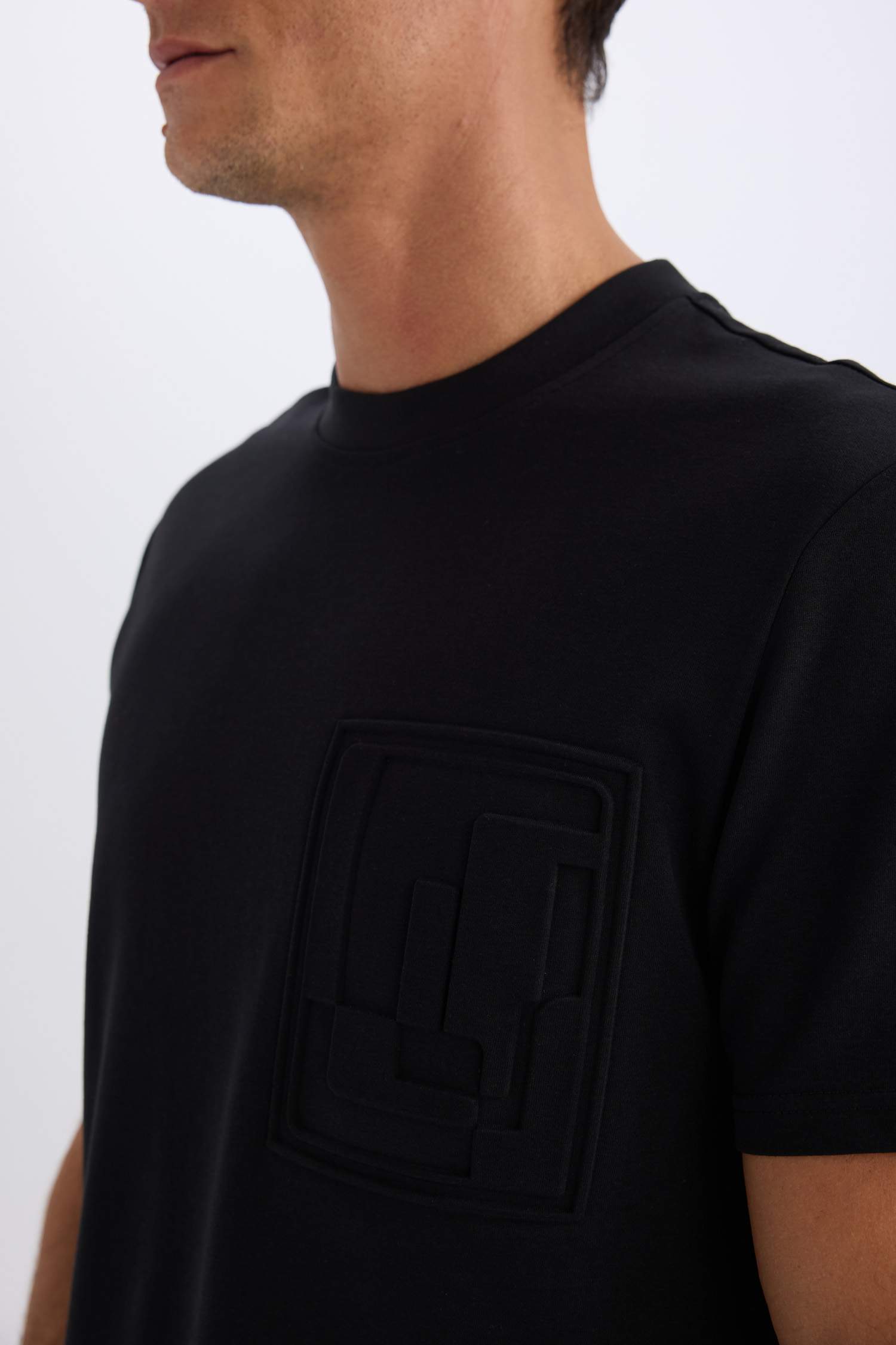 Regular Fit Crew Neck Short Sleeve Heavy Fabric T-Shirt