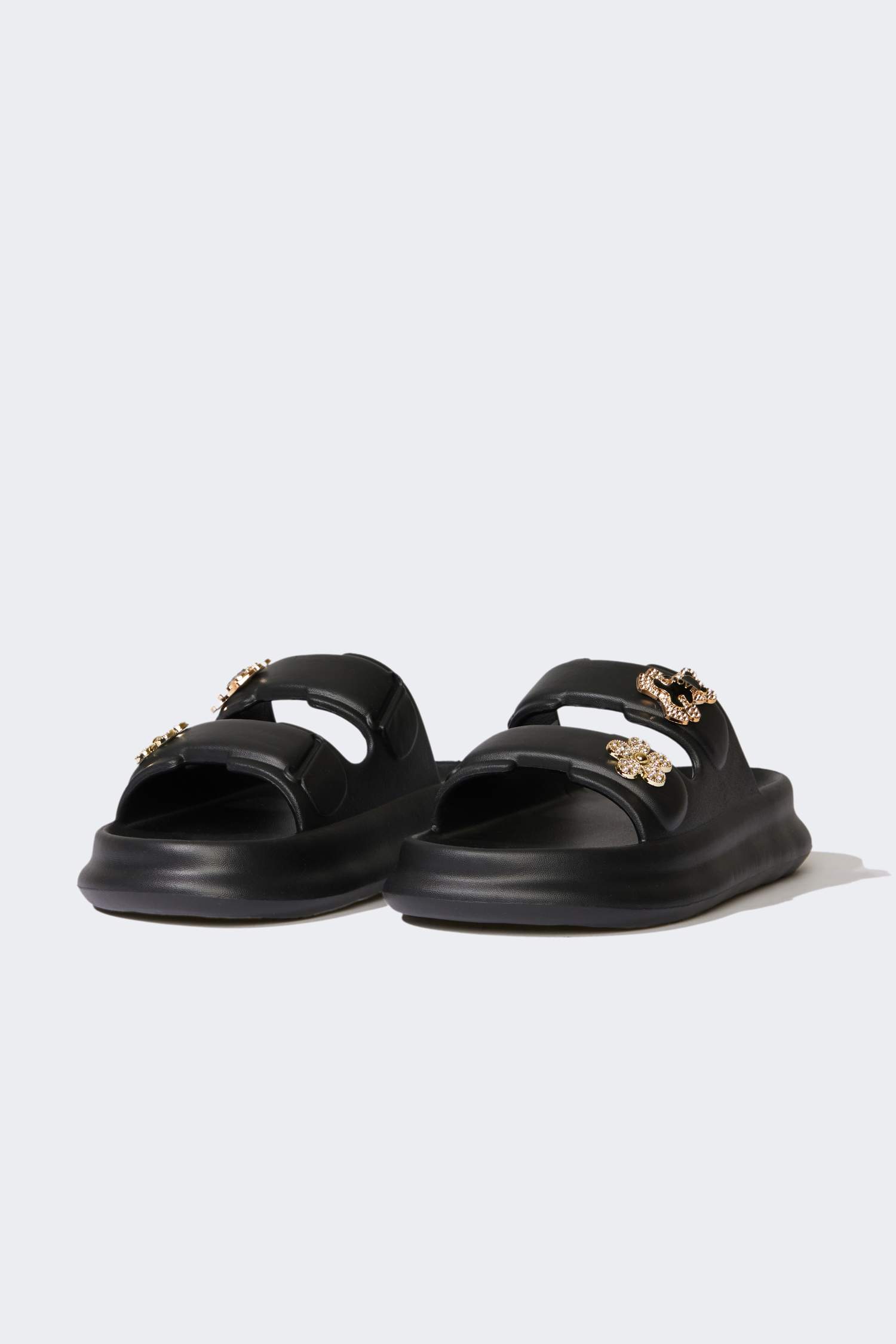 شبشب حريمي إيفا بكعب مسطح بشريط مزدوج أسود