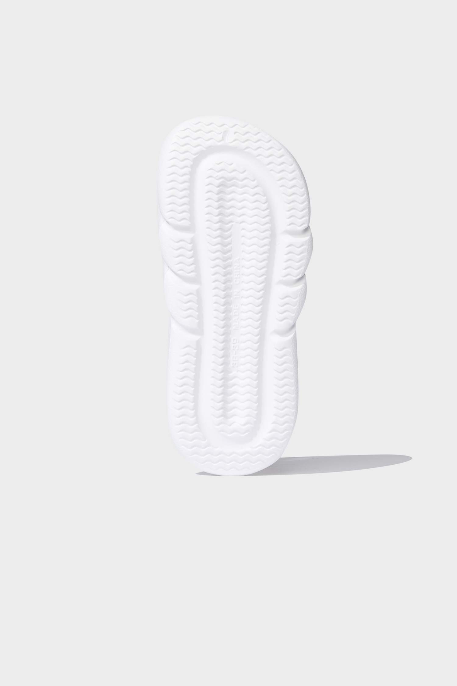 صندل بكعب مسطح