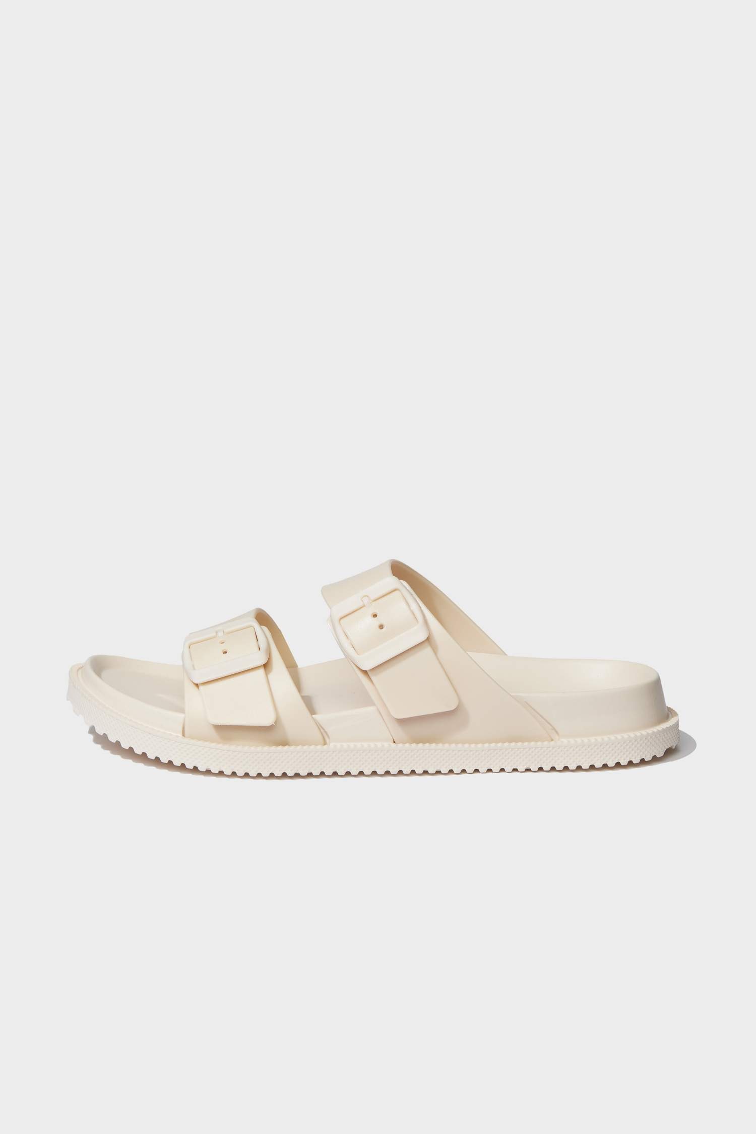 شبشب نسائي جلد صناعي بكعب مسطح