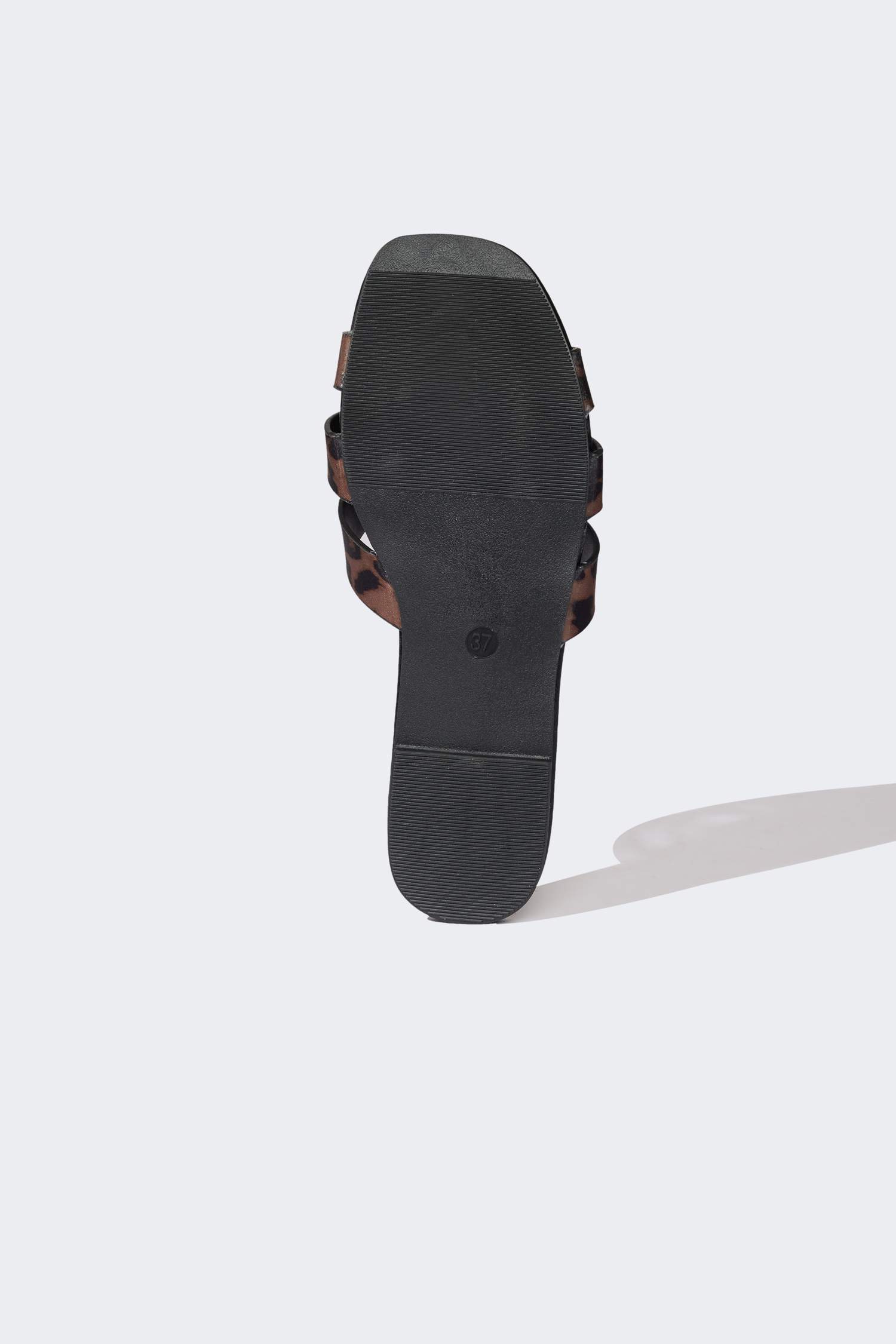 Kadın Düz Taban Suni Deri Terlik