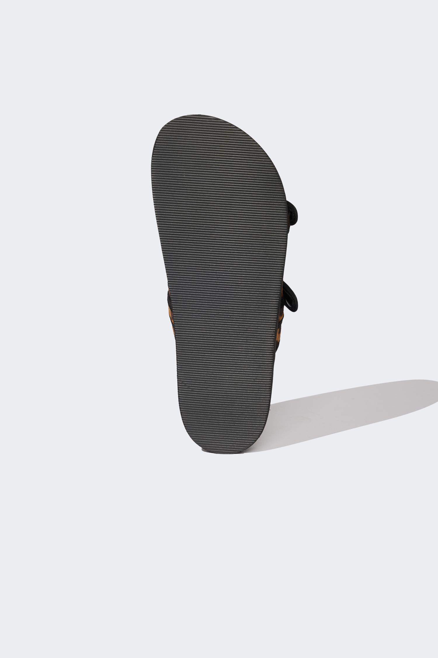 Kadın Leopar Desenli Çift Bantlı Düz Taban Terlik