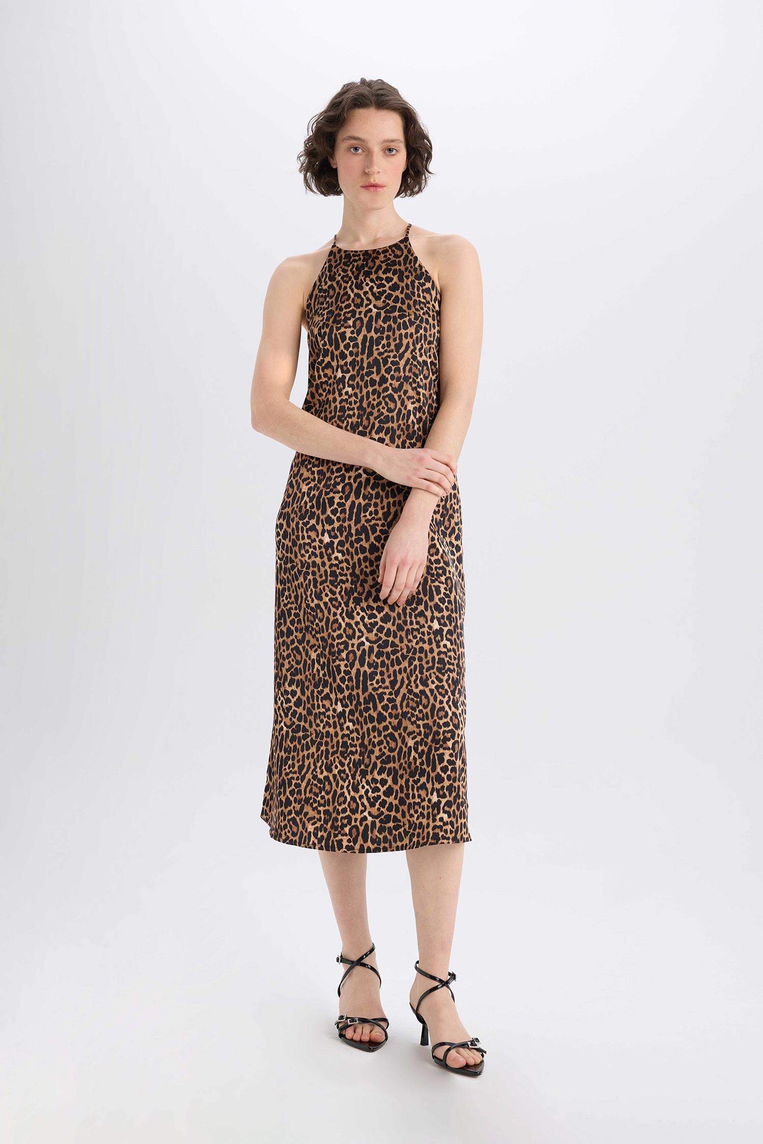 فستان ميدي مطبوعة ستان بدون كم