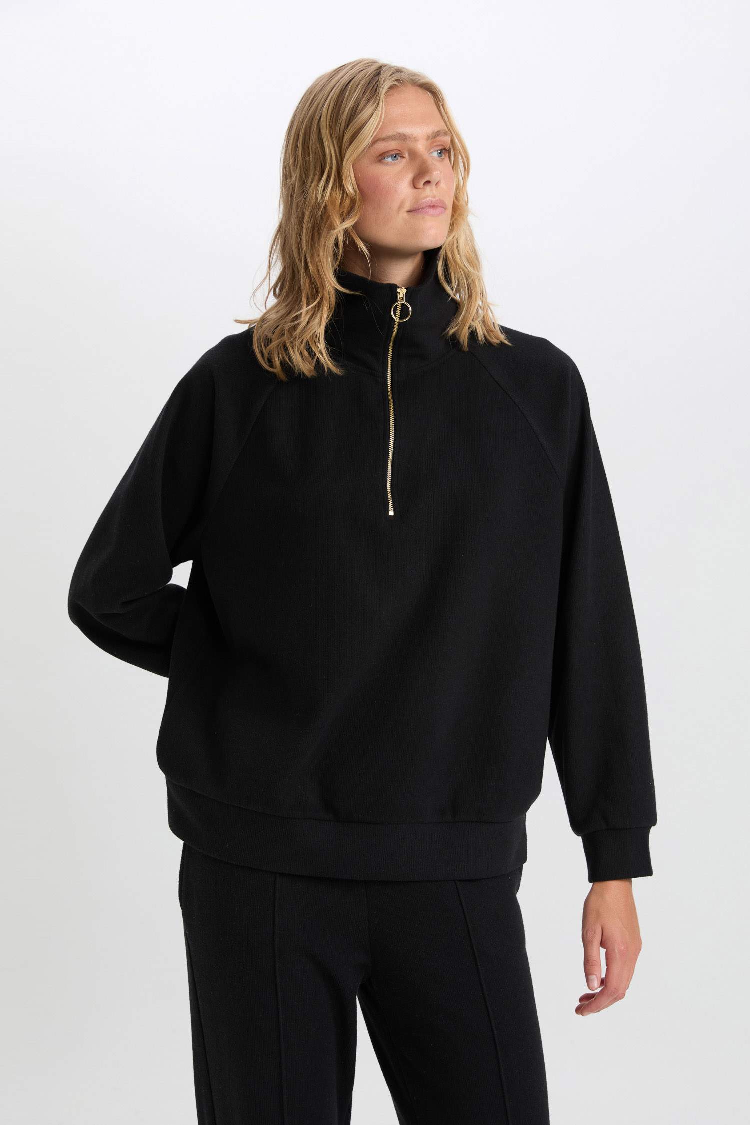 Sweat-shirt Coupe Régulière à manches longues et Col montant à Fermeture Zip