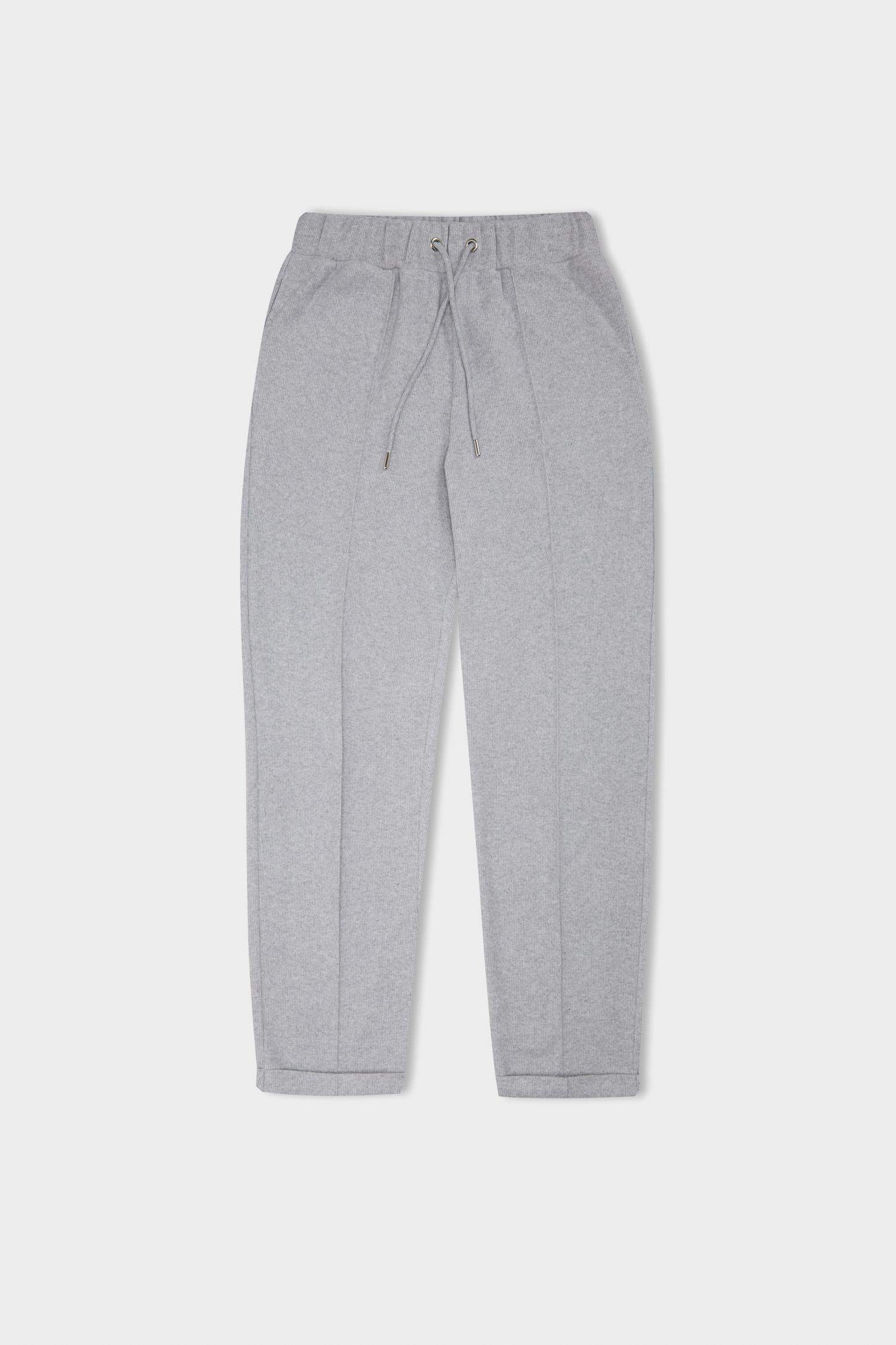 بنطلون بيزك قصة عادية بجيب وخصر مطاطي