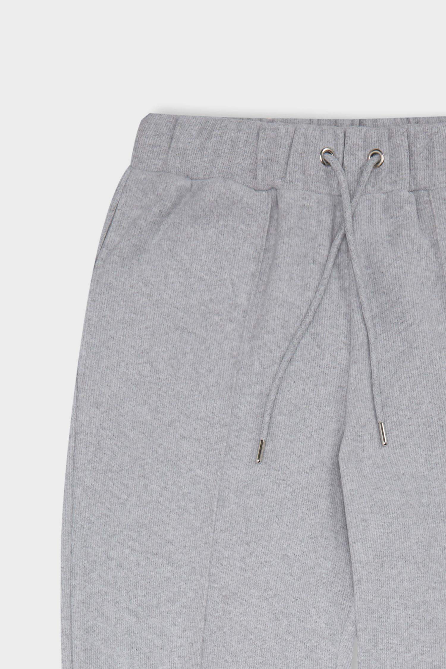 بنطلون بيزك قصة عادية بجيب وخصر مطاطي