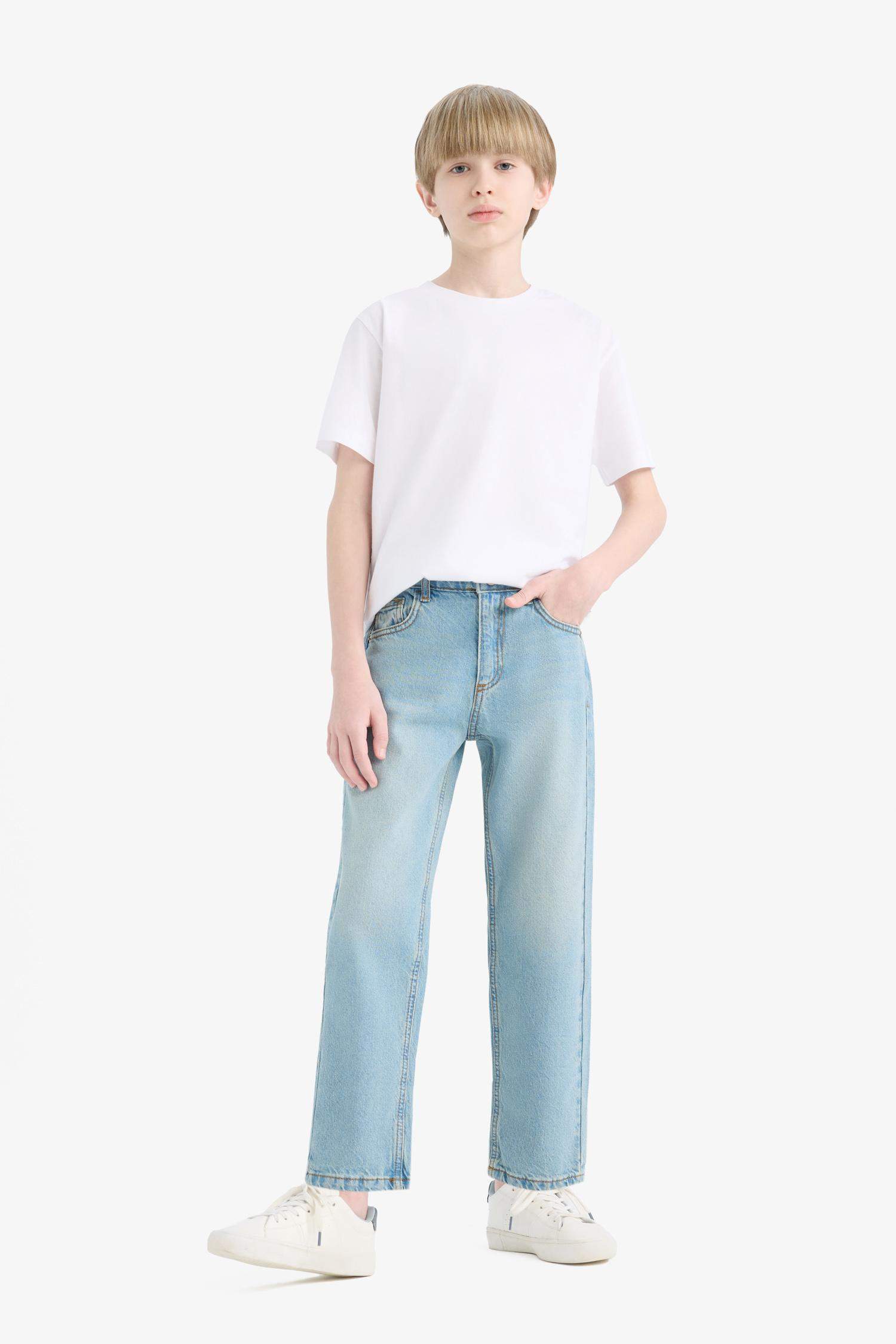 Boy Straight Fit Straight Leg Jeans