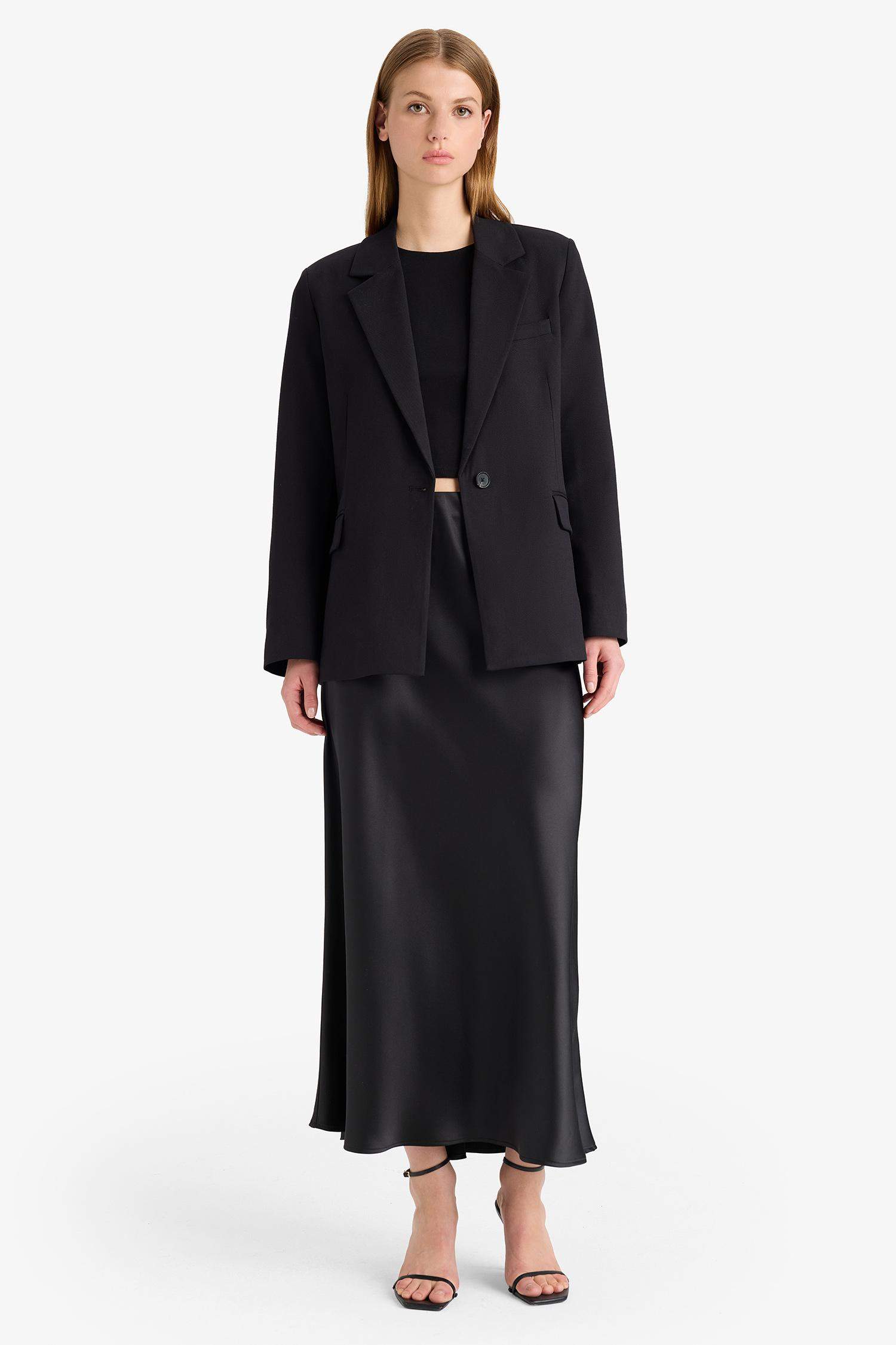 تنورة ستان ميدي بقصة A وخصر عالي