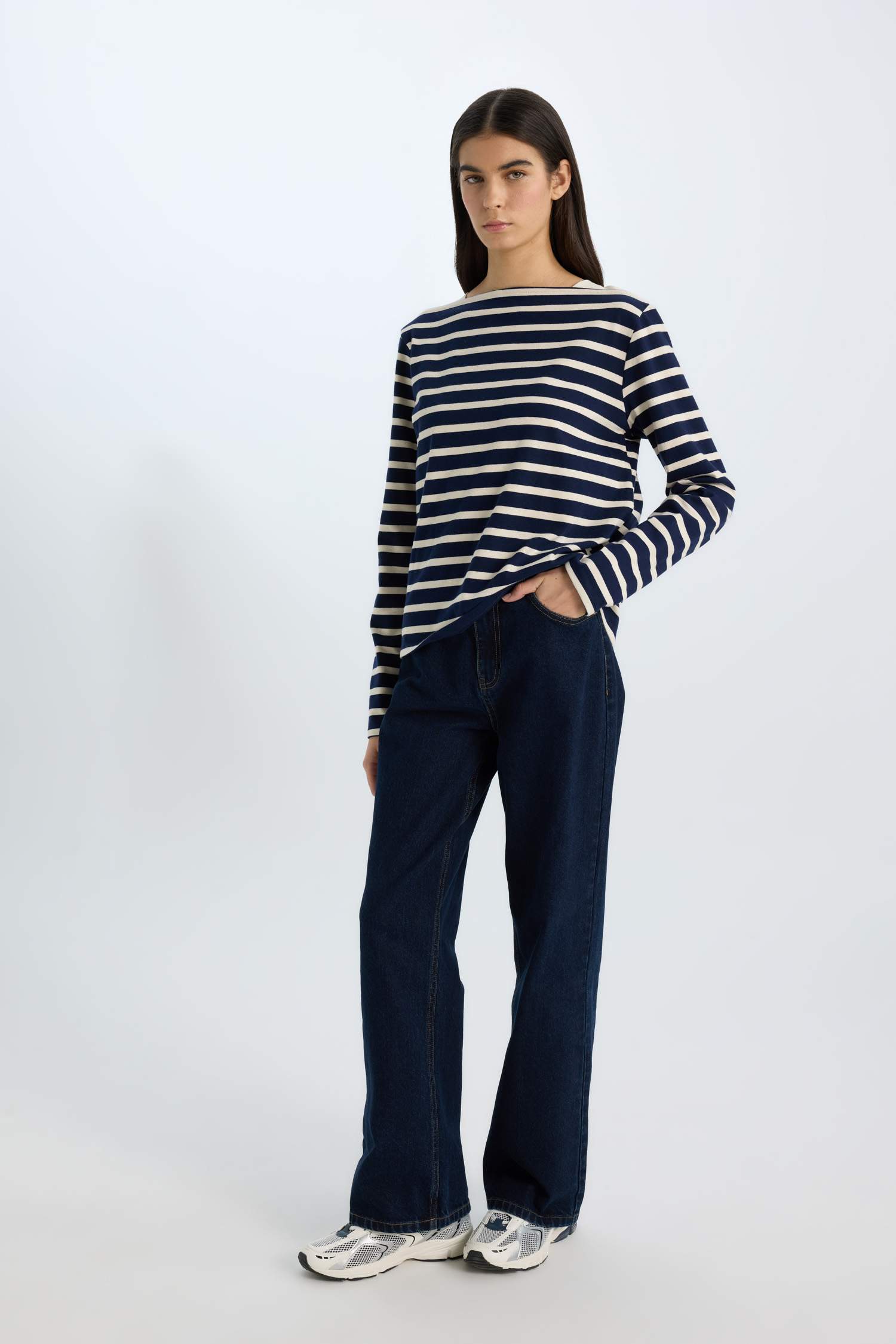 Regular Fıt Bisiklet Yaka Çizgili Penye Uzun Kollu Tişört