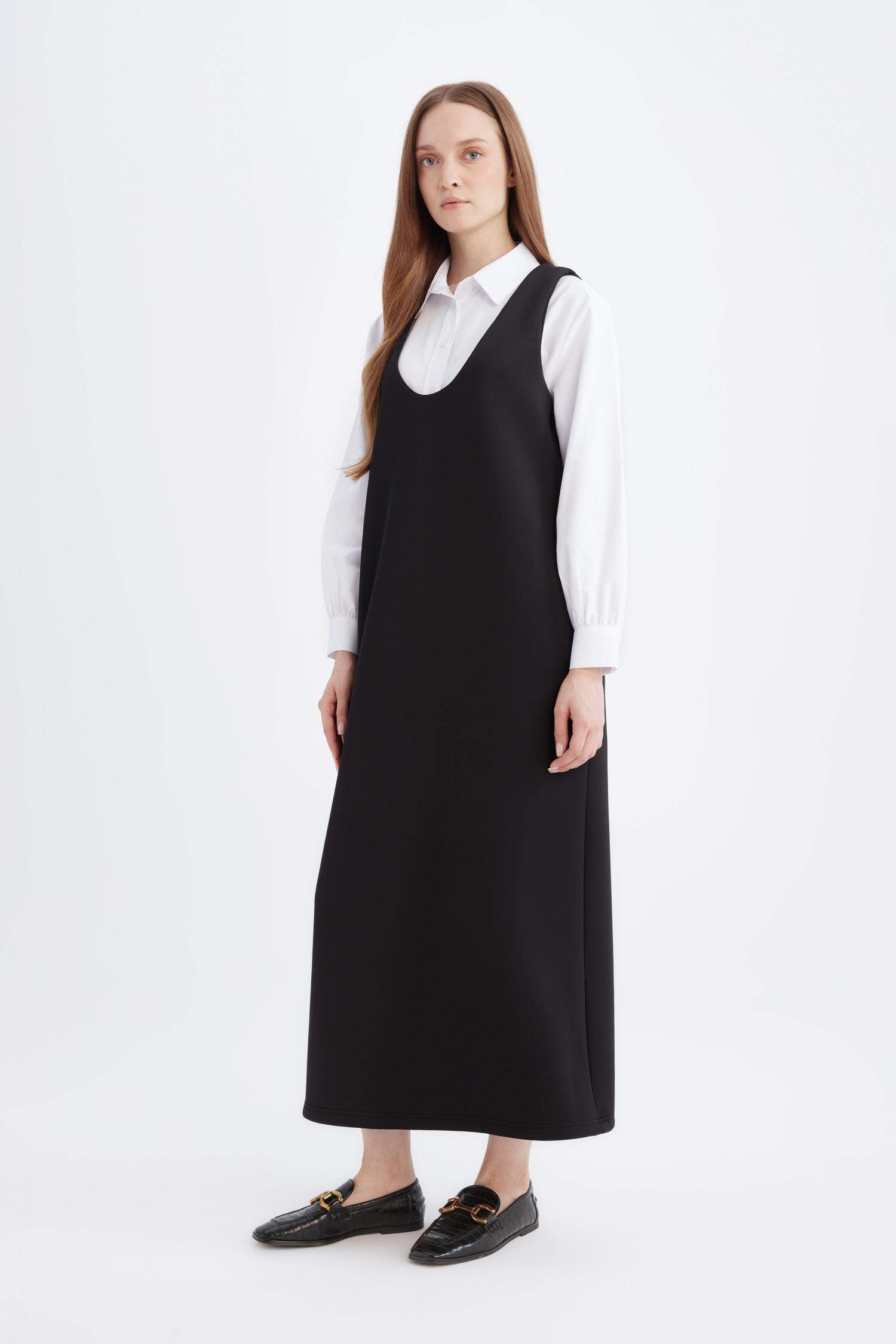 Relax Fit Yuvarlak Yaka Skuba Dalgıç Kumaş Kolsuz Siyah Midi Elbise