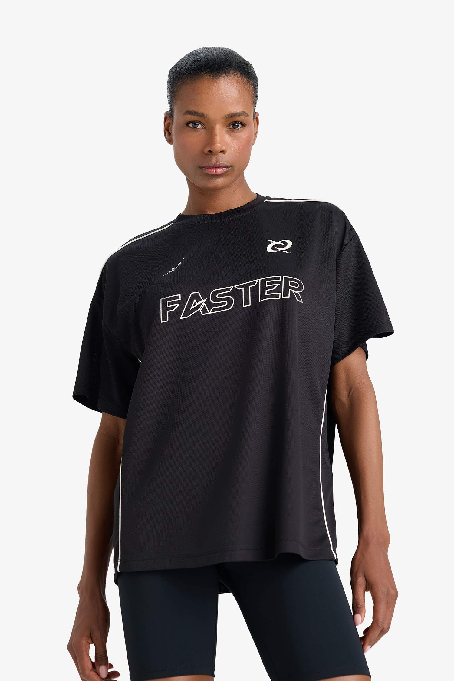 تيشيرت رياضي مطبوع اوفر سايز من DeFactoFit