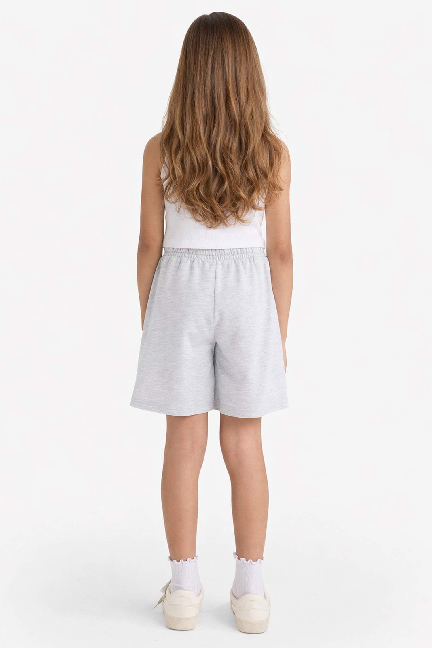 شورت بناتي قماش خفيف قصة مريحة وخصرمطاطي