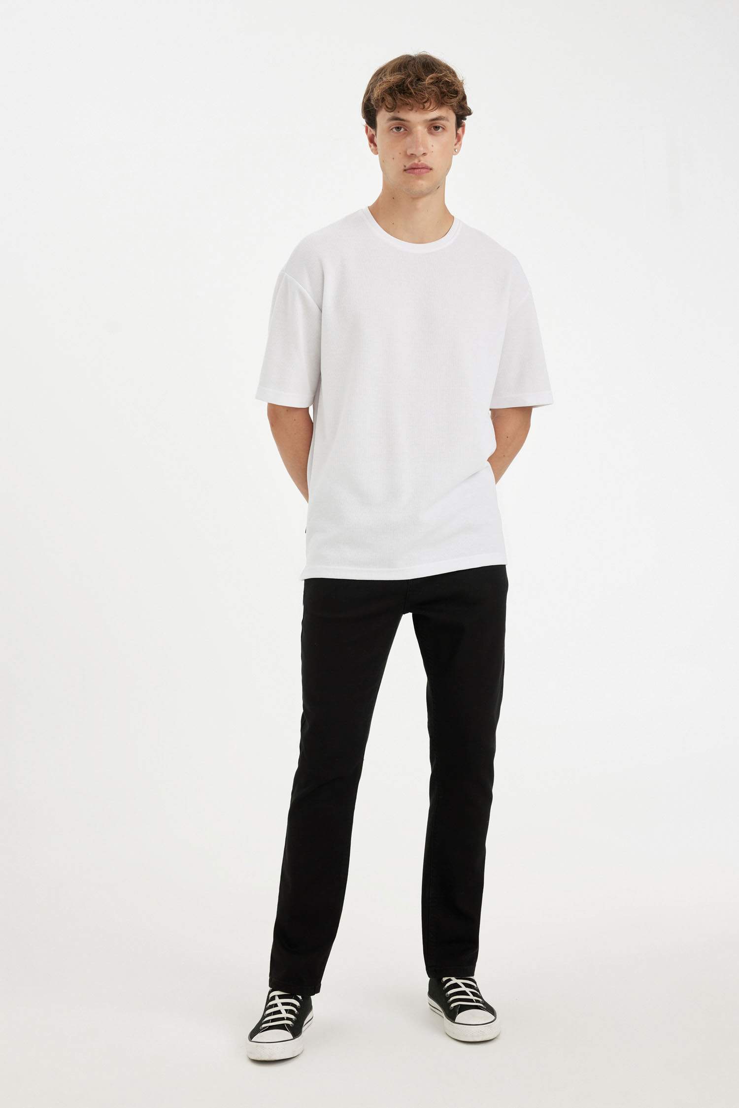 Jean à coupe droite à taille normale