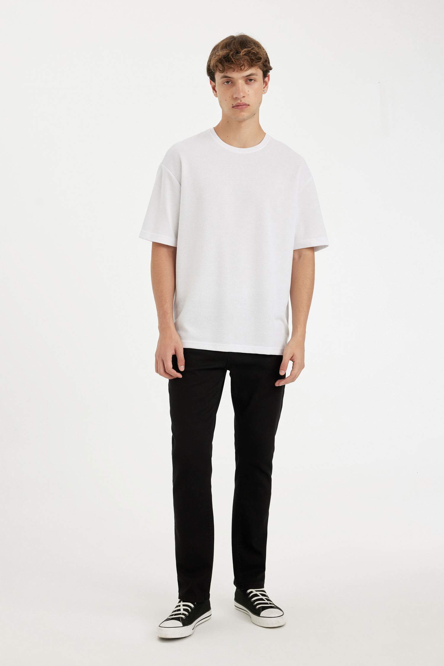 Jean à coupe droite à taille normale