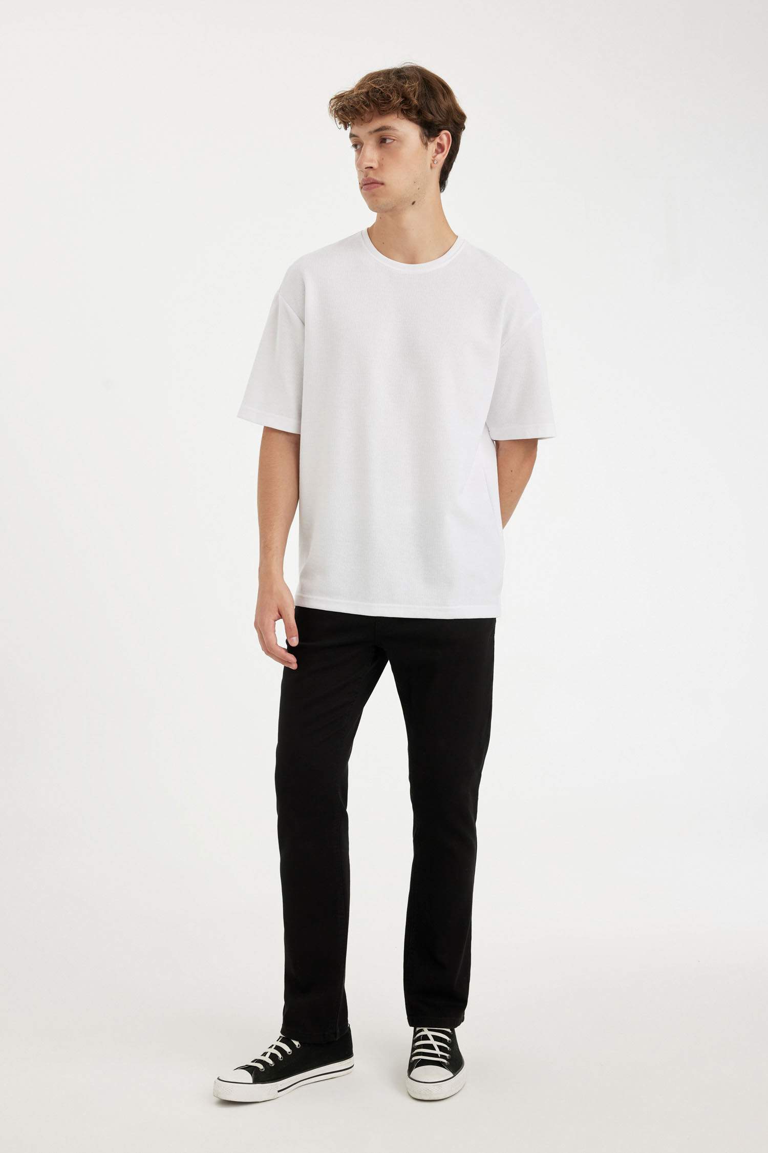 Jean à coupe droite à taille normale