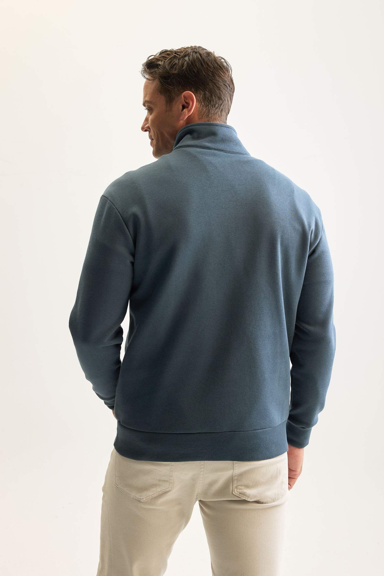 3 İplik Pamuklu Şardonlu İçi Polarlı Comfort Regular Fit Rahat Kalıp Dik Yaka Fermuarlı Kalın Sweatshirt