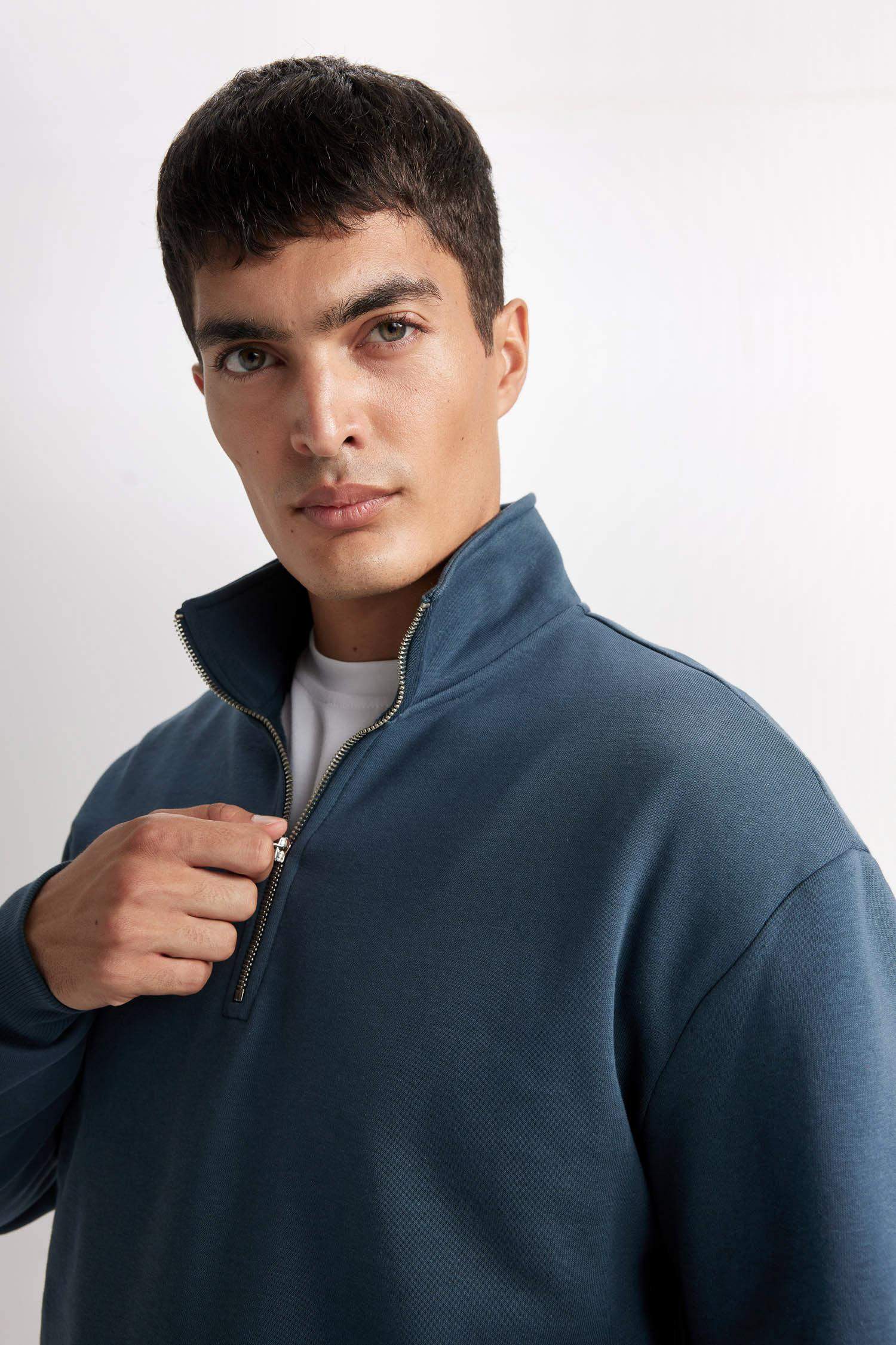 3 İplik Pamuklu Şardonlu İçi Polarlı Comfort Regular Fit Rahat Kalıp Dik Yaka Fermuarlı Kalın Sweatshirt