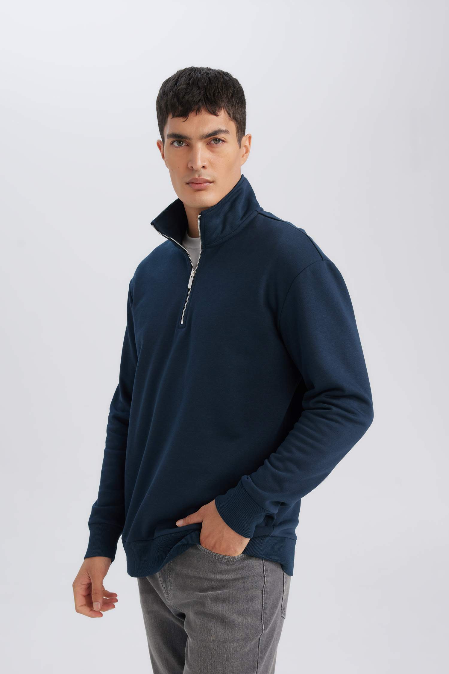 Lacivert 3 İplik Pamuklu Şardonlu İçi Polarlı Comfort Regular Fit Rahat Kalıp Dik Yaka Fermuarlı Kalın Sweatshirt