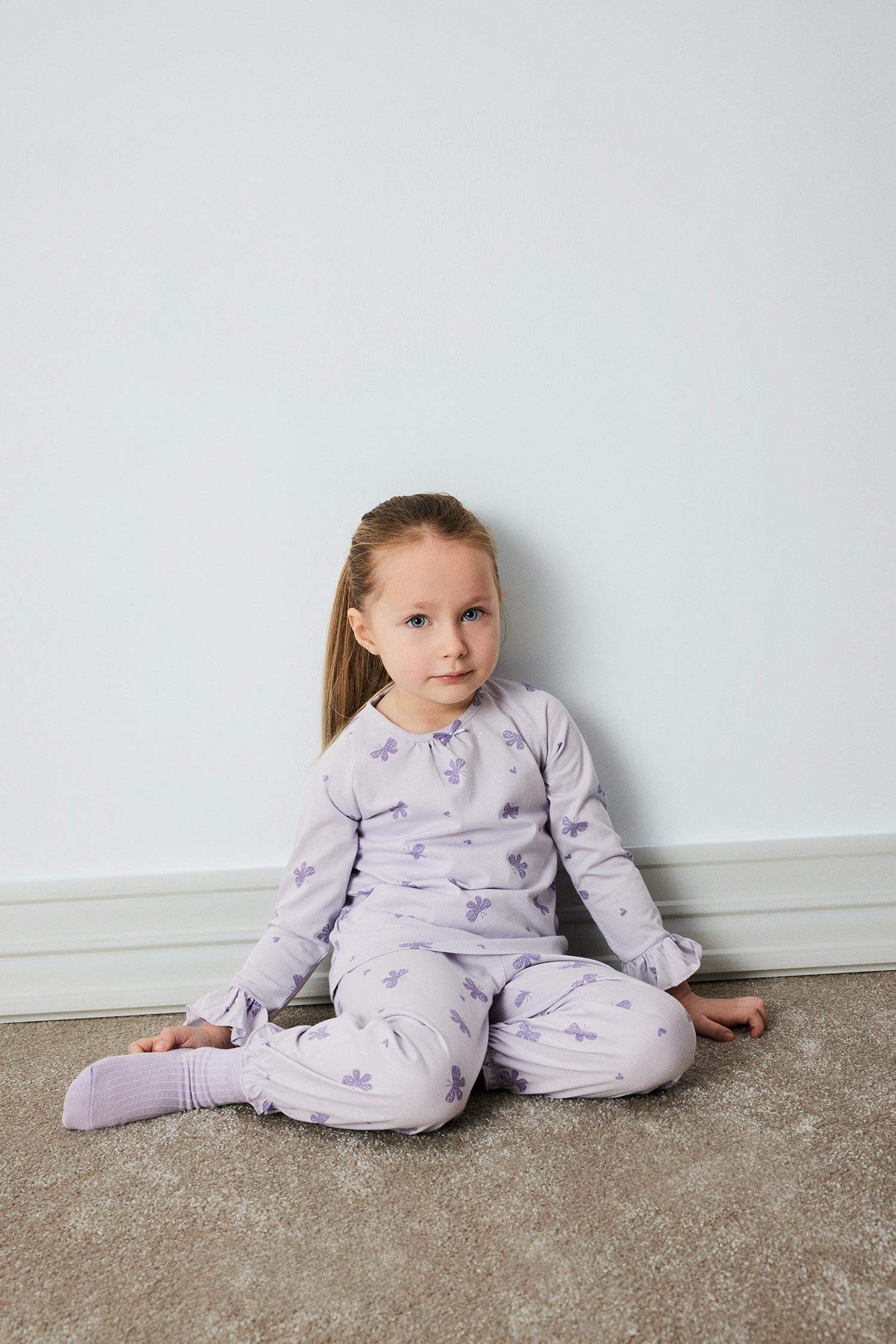 Kız Bebek Pijama Takımı Penye Kelebek Desenli Uzun Kollu Üst Beli Lastikli Uzun Alt