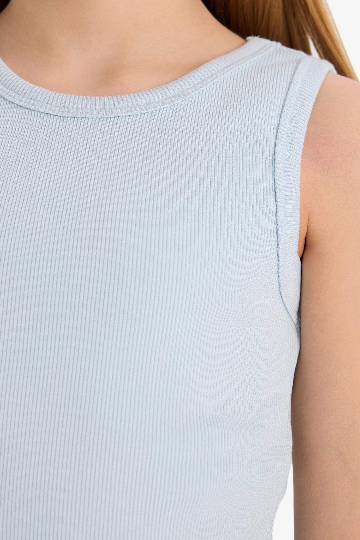 Girl Crew Neck Crop Top