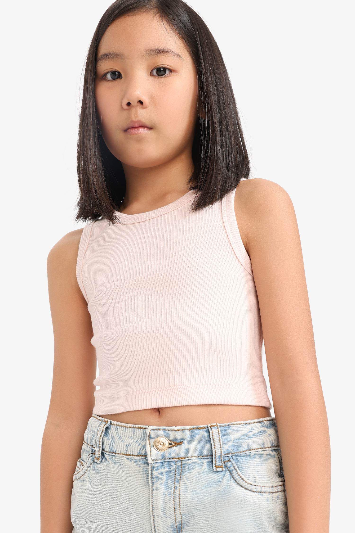 كروب توب بناتي بياخة مستديرة