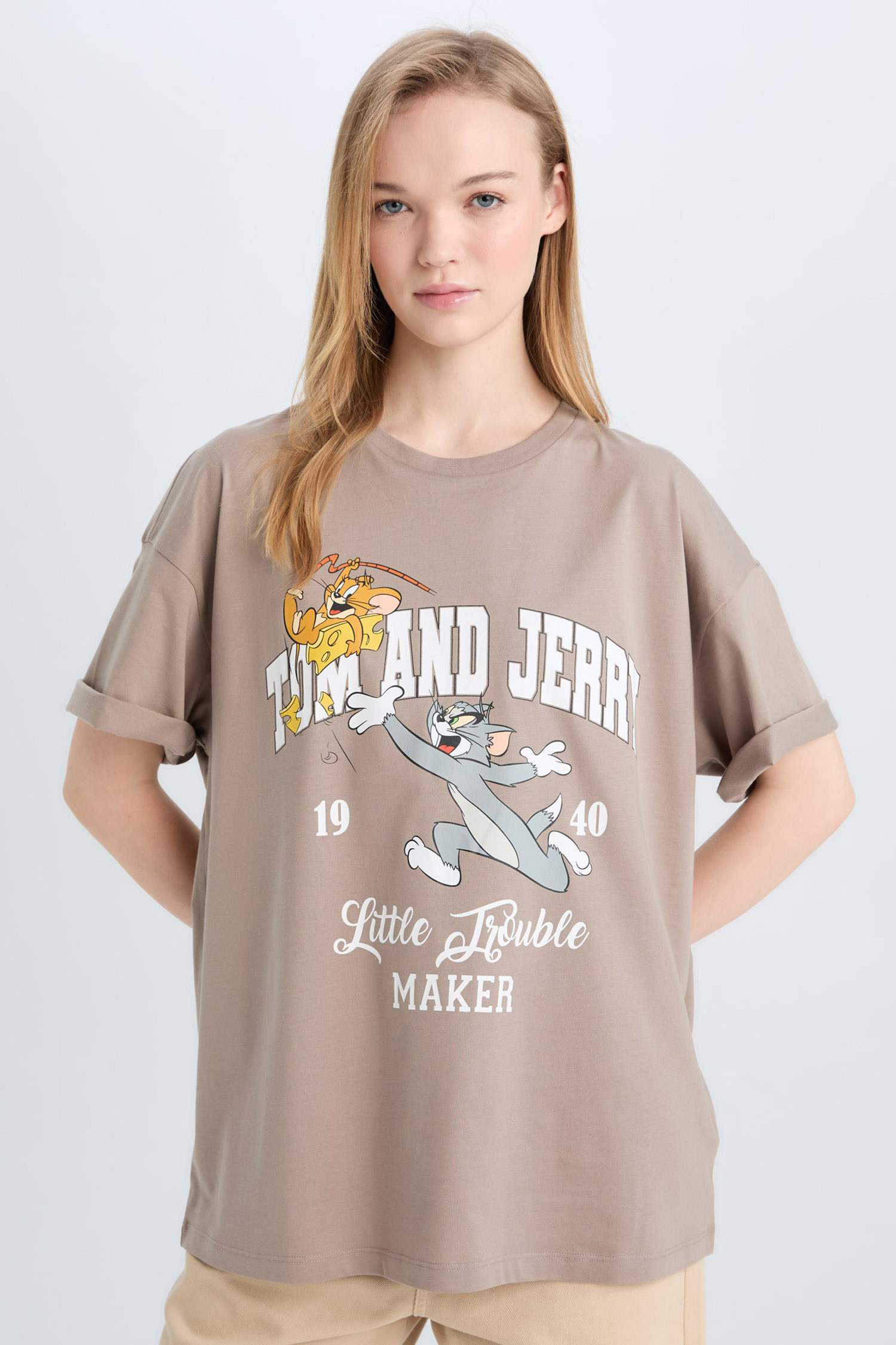 Tom & Jerry Oversize Geniş Kalıp Bisiklet Yaka Kısa Kollu Tişört