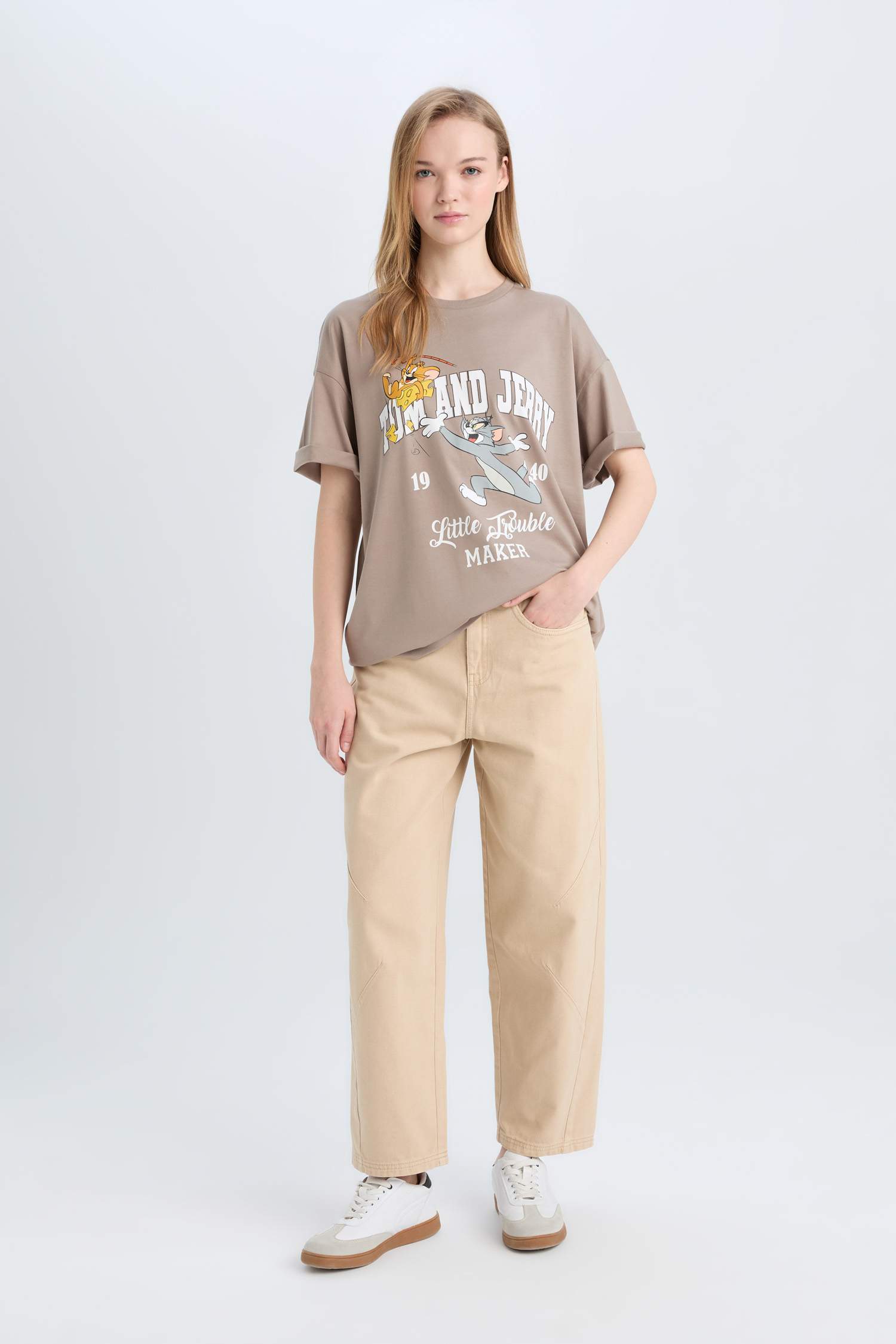 Tom & Jerry Oversize Geniş Kalıp Bisiklet Yaka Kısa Kollu Tişört