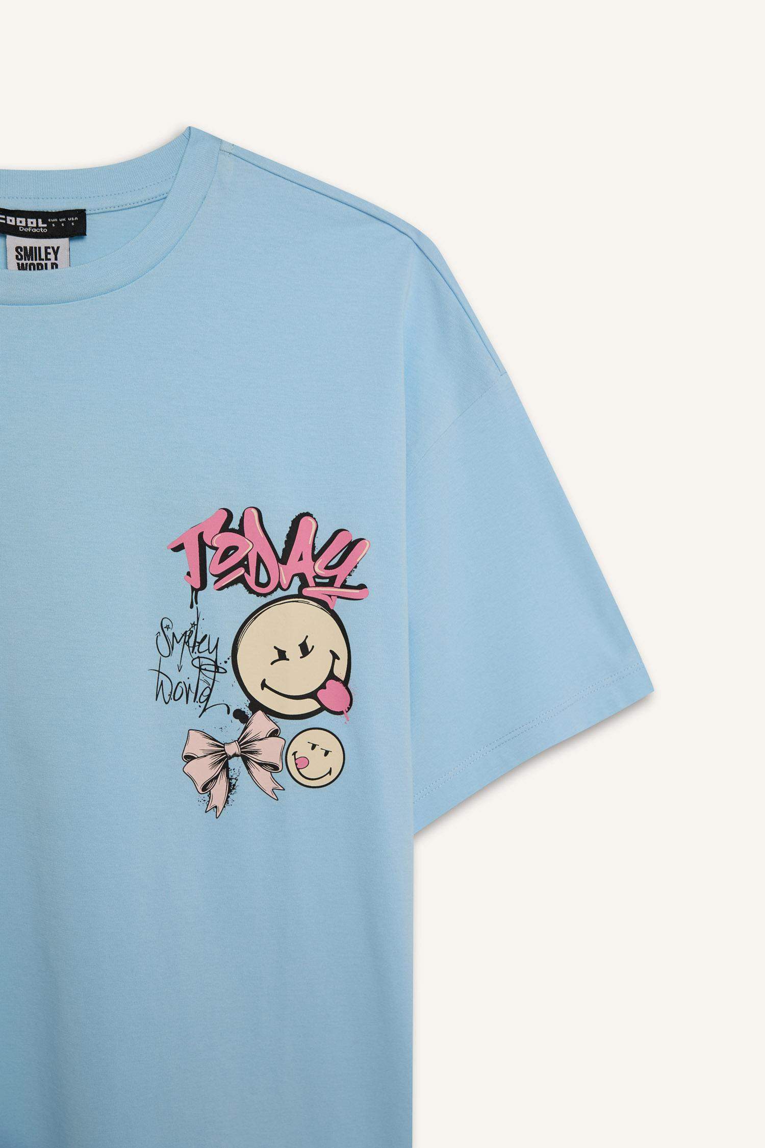 Coool SmileyWorld Лицензиялық дөңгелек жаға үлкен Қысқа жеңді футболка